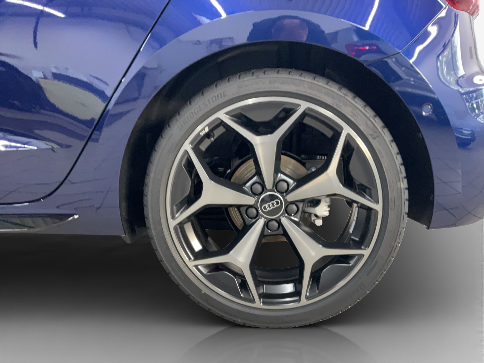 AUDI A1 Sportback 30 TFSI S Line Attraction S-tronic-image-13