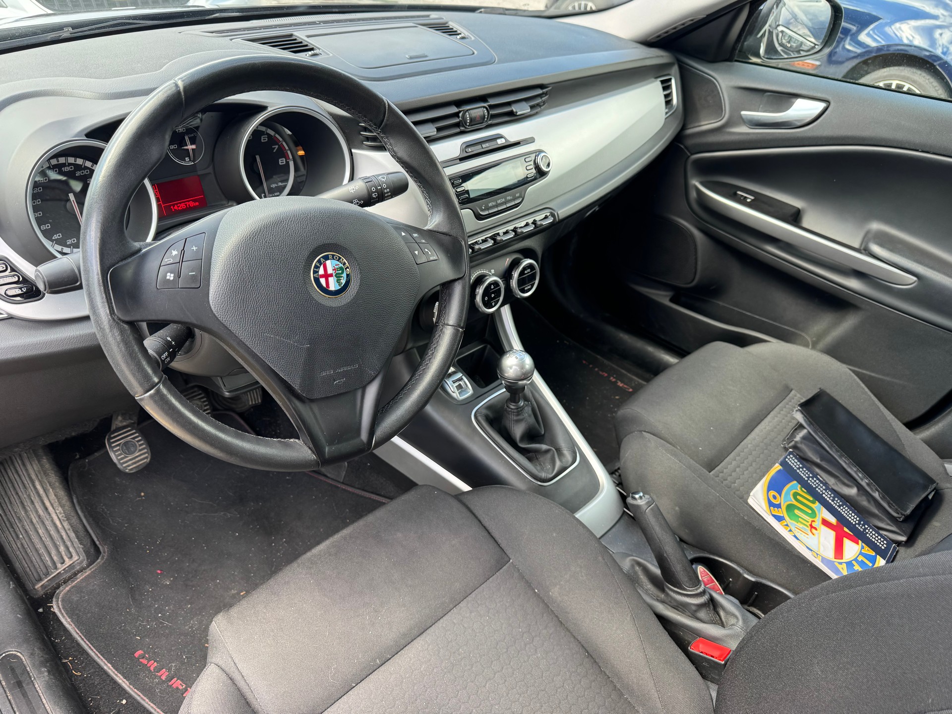 ALFA ROMEO Giulietta 1.4 T Distinctive-image-6