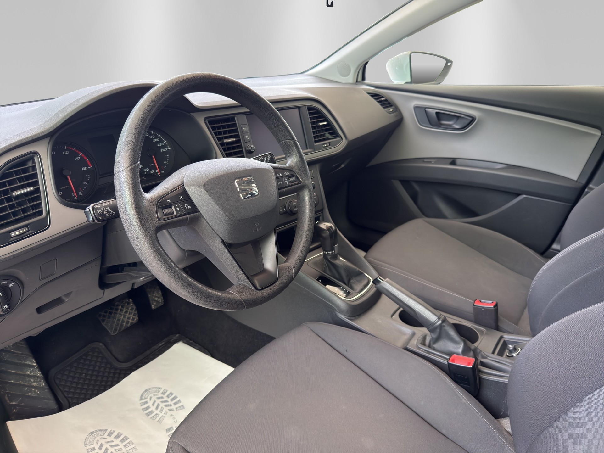 SEAT Leon ST 1.4 TGI Reference DSG-image-7