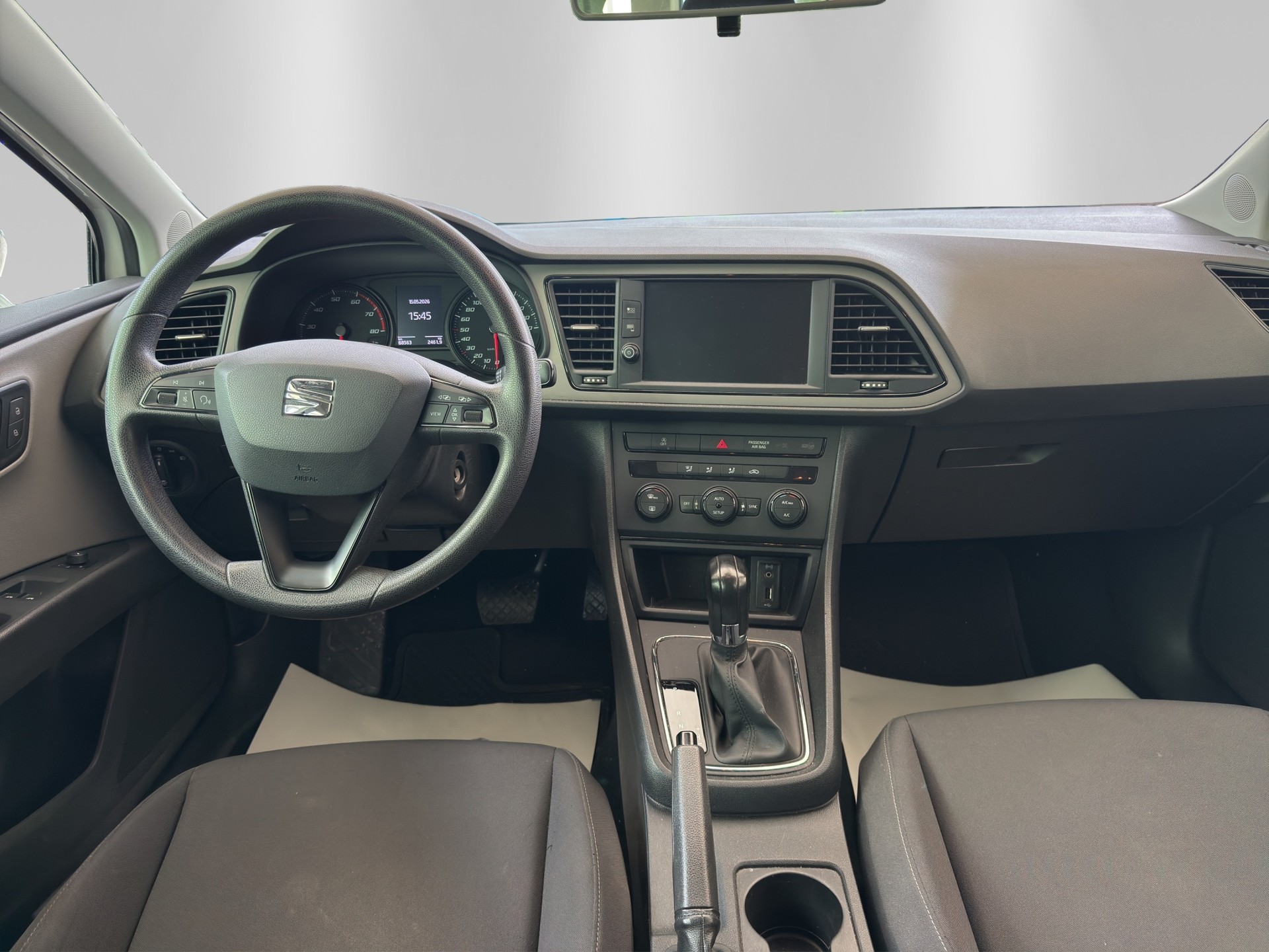 SEAT Leon ST 1.4 TGI Reference DSG-image-8