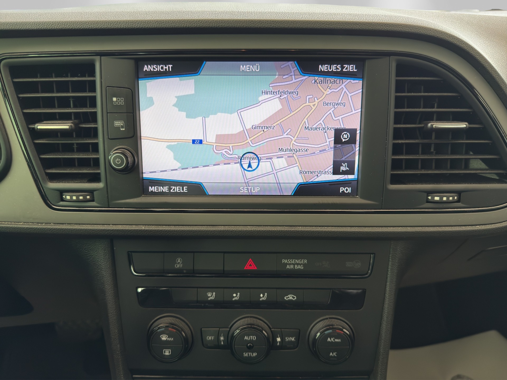 SEAT Leon ST 1.4 TGI Reference DSG-image-10