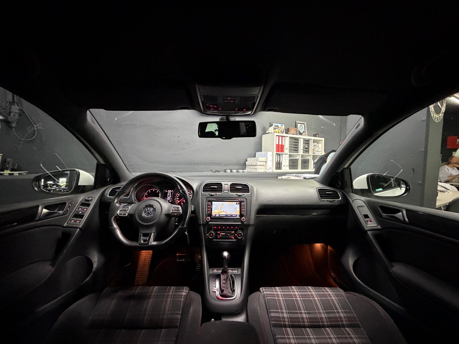 VW Golf 2.0 TSI GTI Performance DSG Frisch ab MFK&Frisch ab Service-image-12