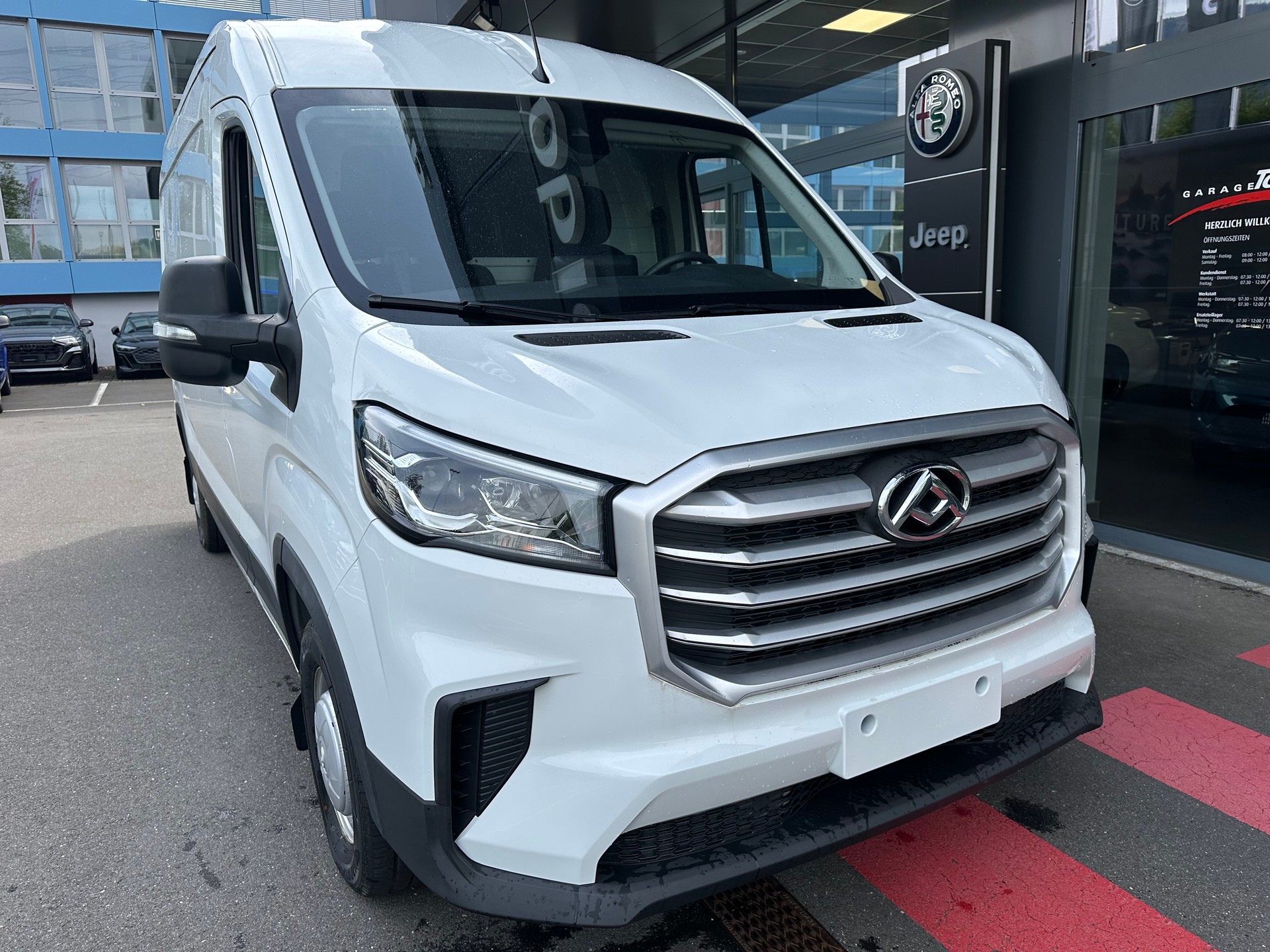 MAXUS Deliver 9 2.0D L3H2 FWD Base-image-7