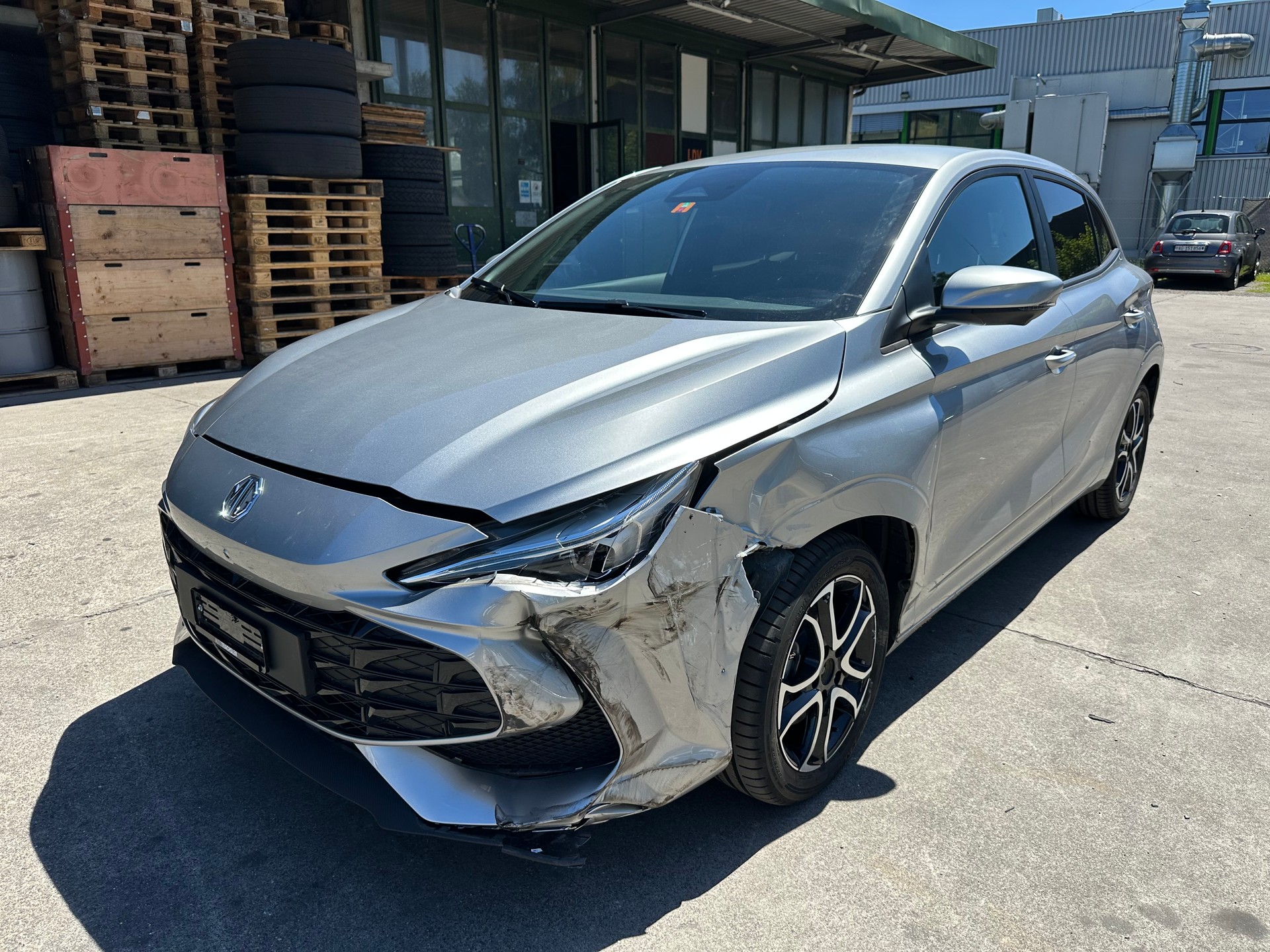 MG 3 1.5 Hybrid Luxury Aut.-image-1