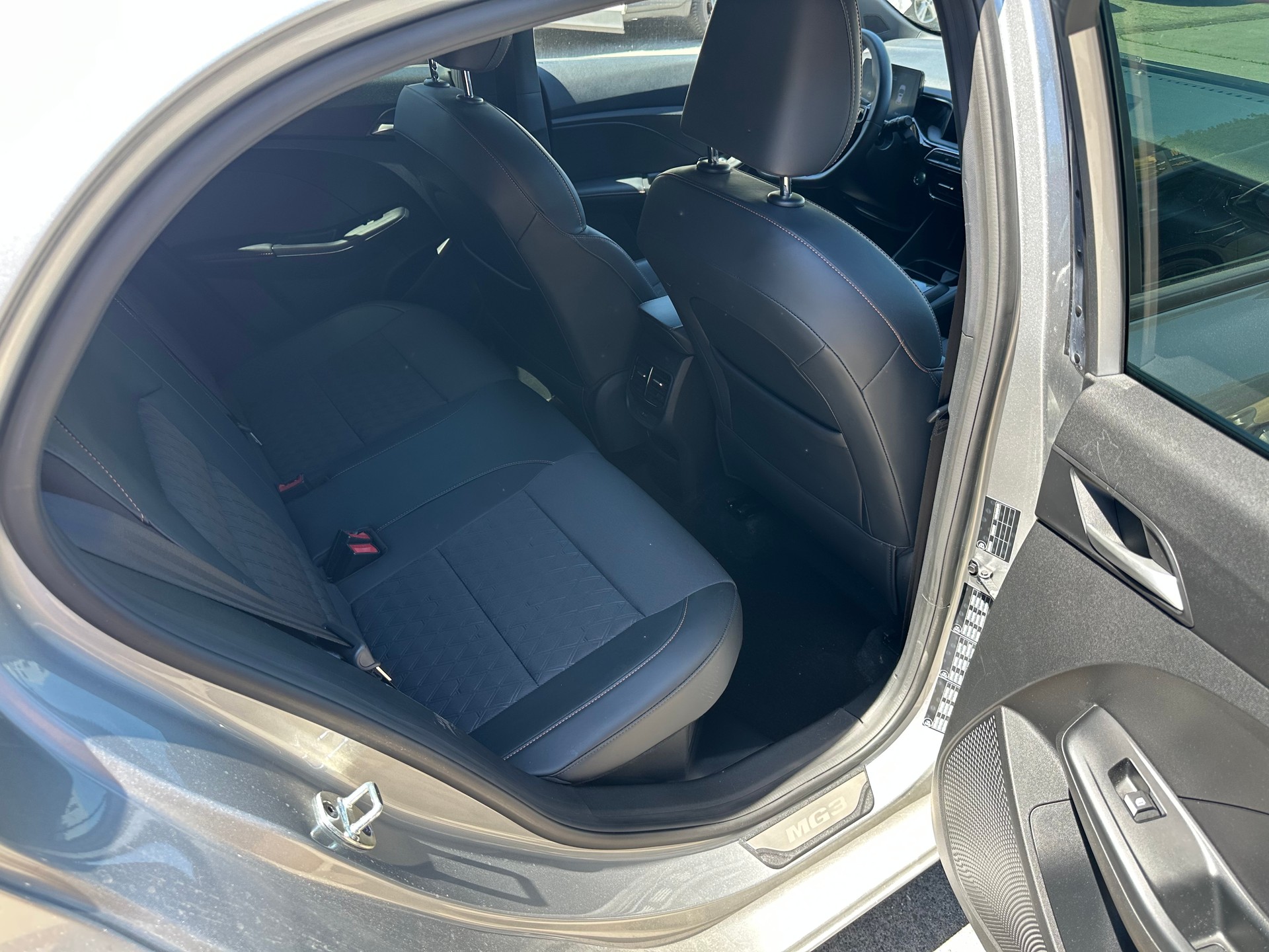 MG 3 1.5 Hybrid Luxury Aut.-image-10