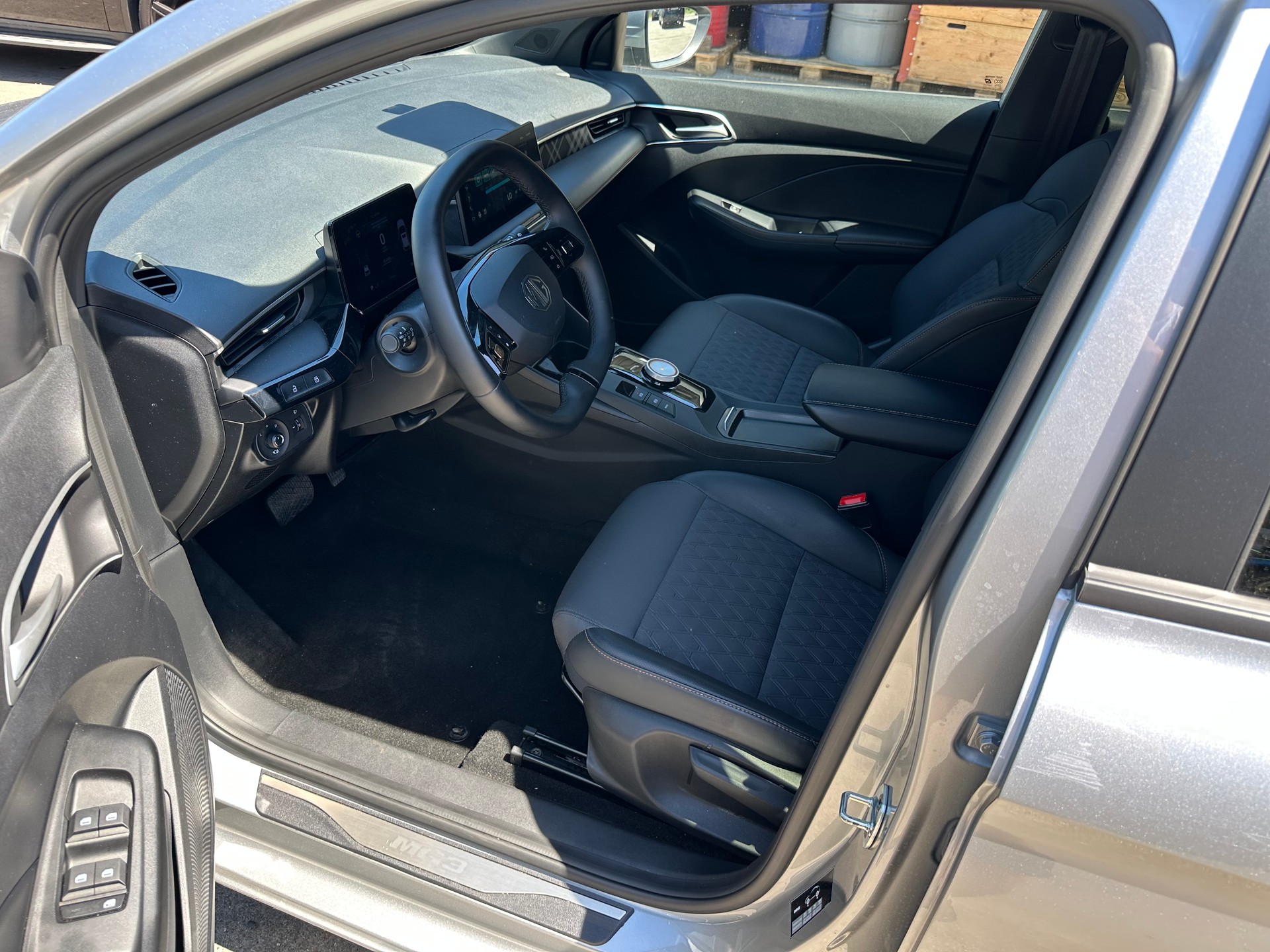 MG 3 1.5 Hybrid Luxury Aut.-image-13