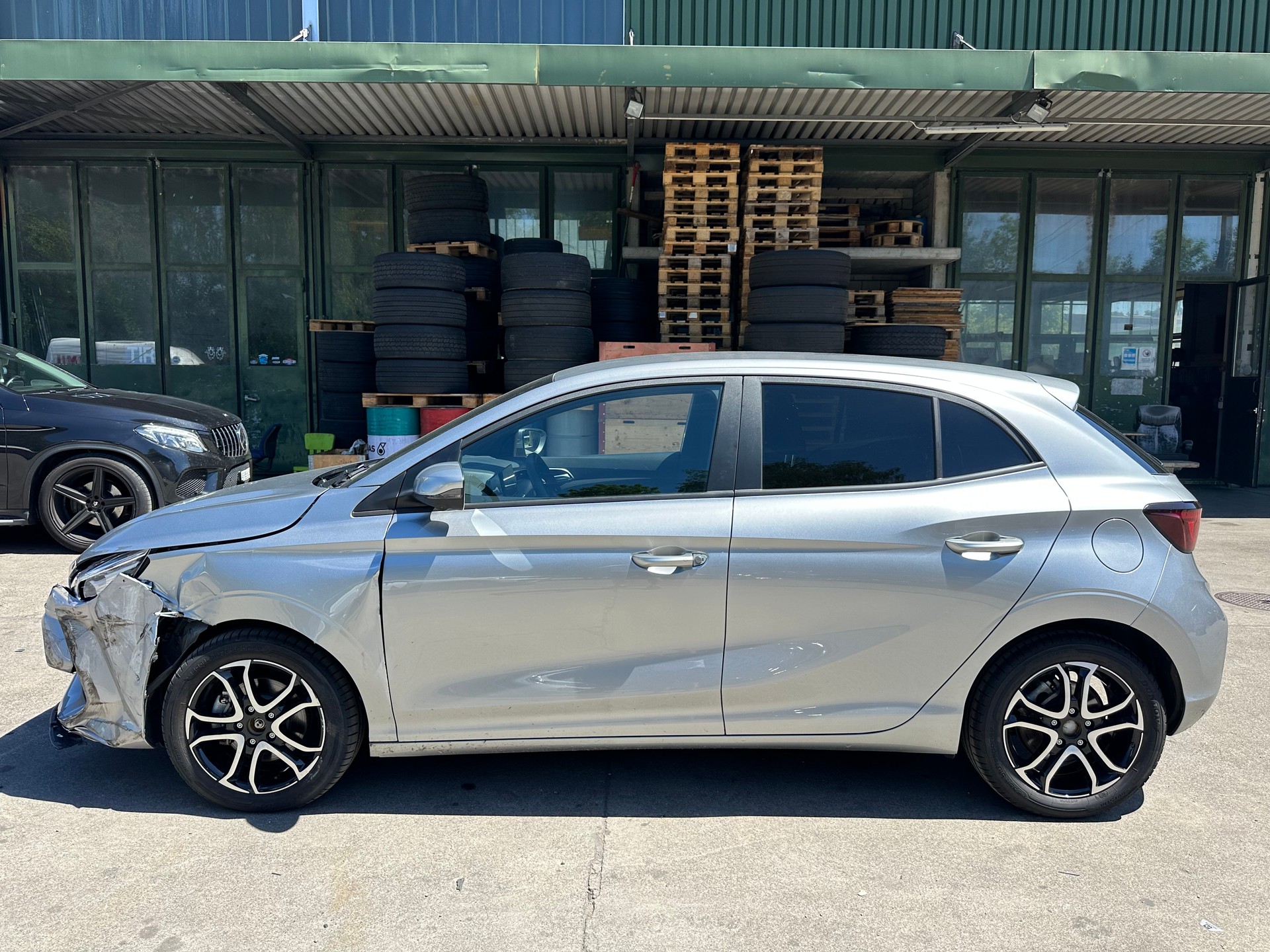 MG 3 1.5 Hybrid Luxury Aut.-image-4