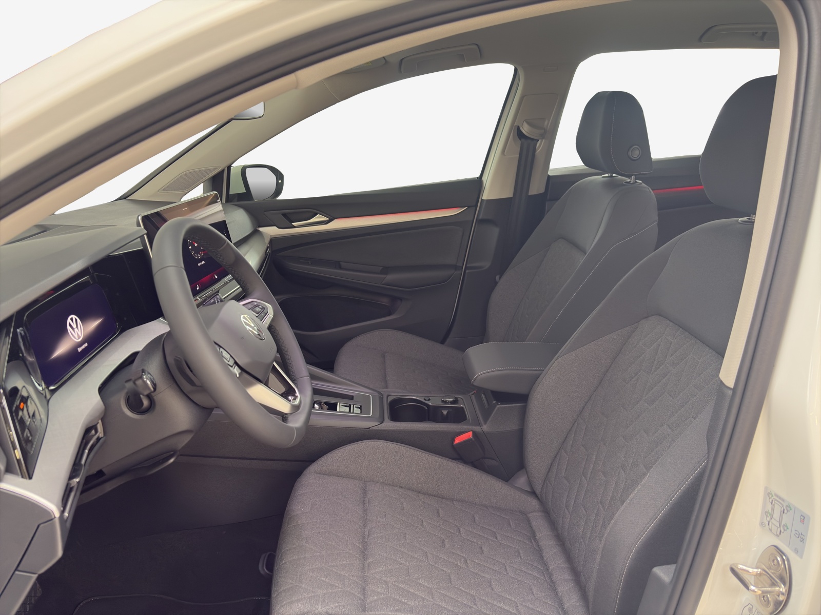 VW Golf Variant 1.5 eTSI mHEV Life DSG-image-7