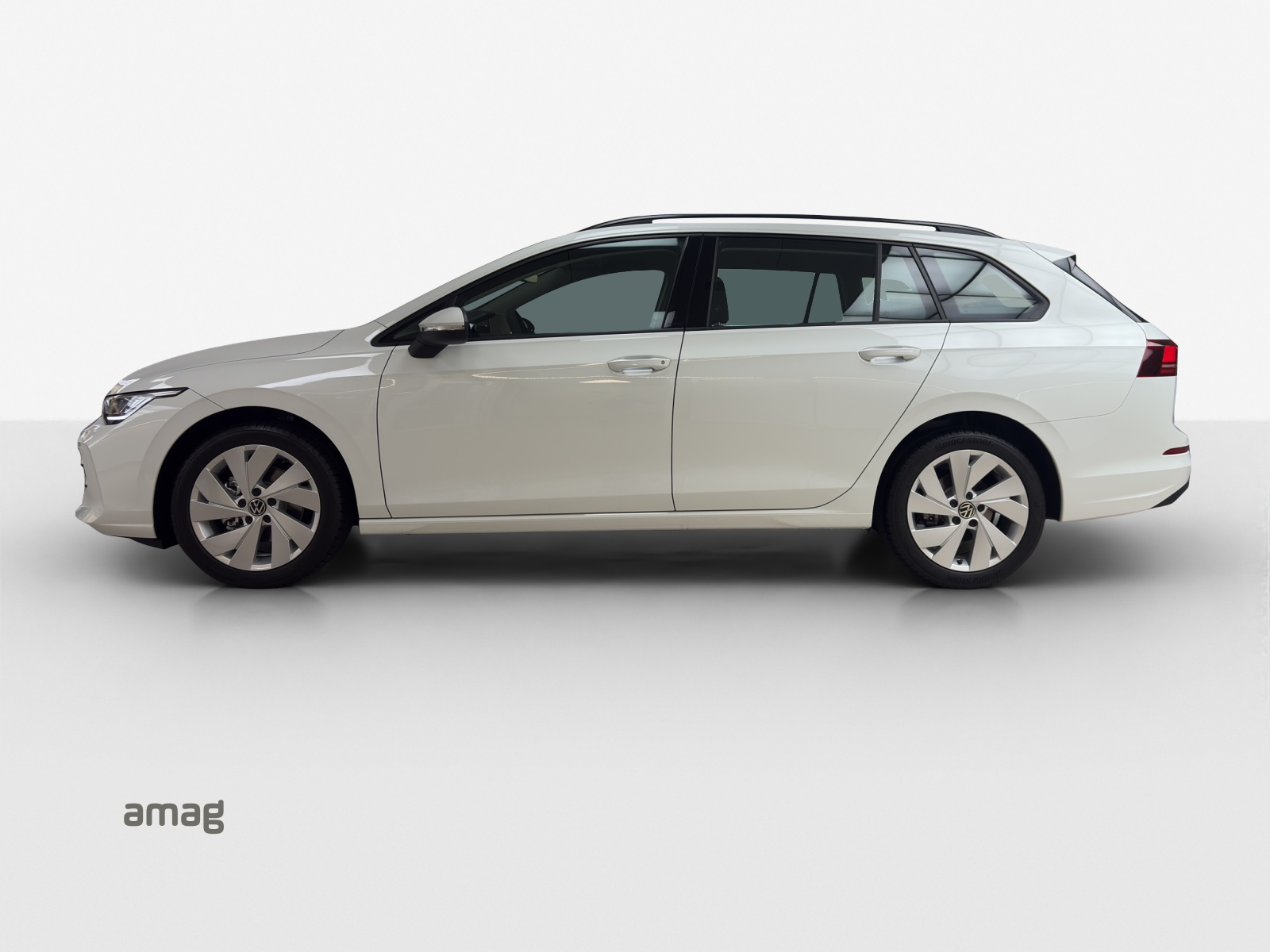 VW Golf Variant 1.5 eTSI mHEV Life-image-1