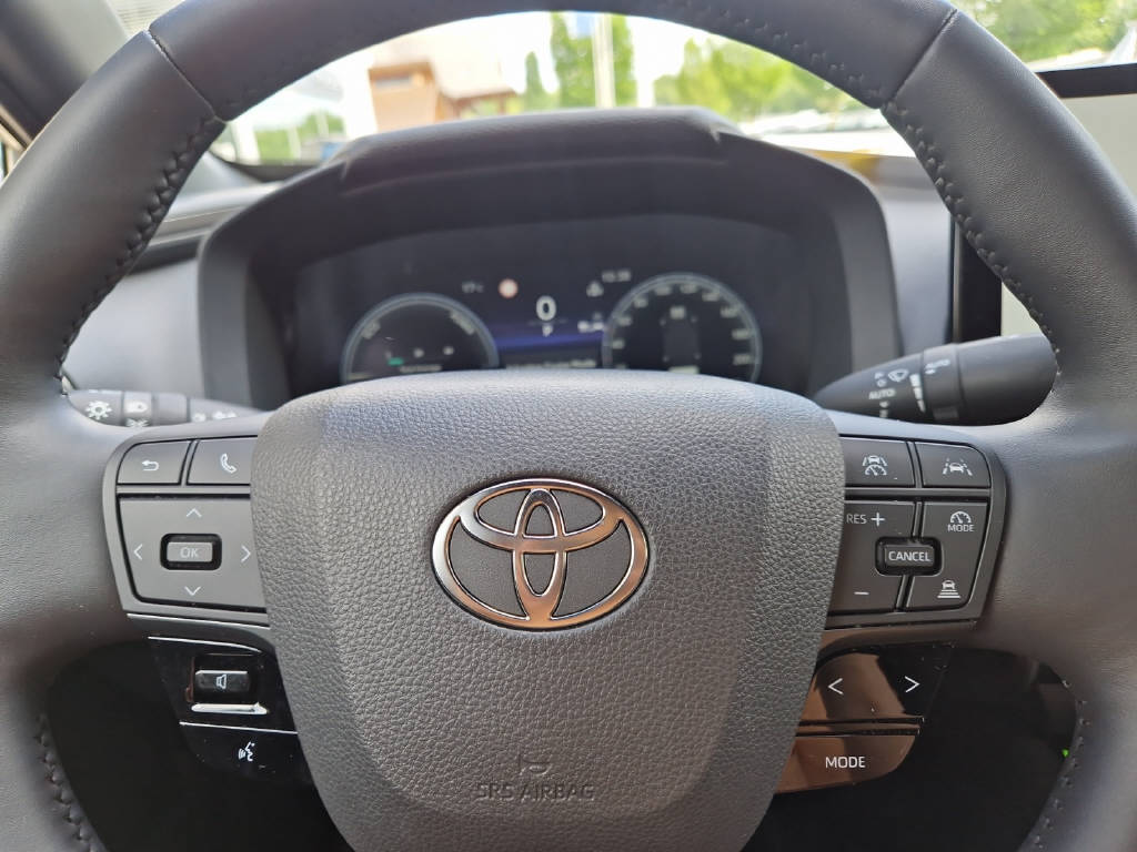 TOYOTA C-HR 2.0 PHEV Swiss Edition 47257/000-image-16