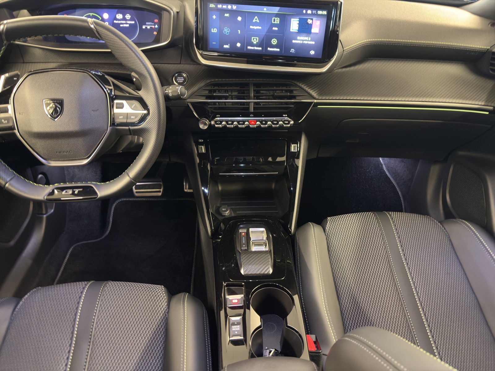 Image PEUGEOT 2008 2008 1.2 PureTech GT