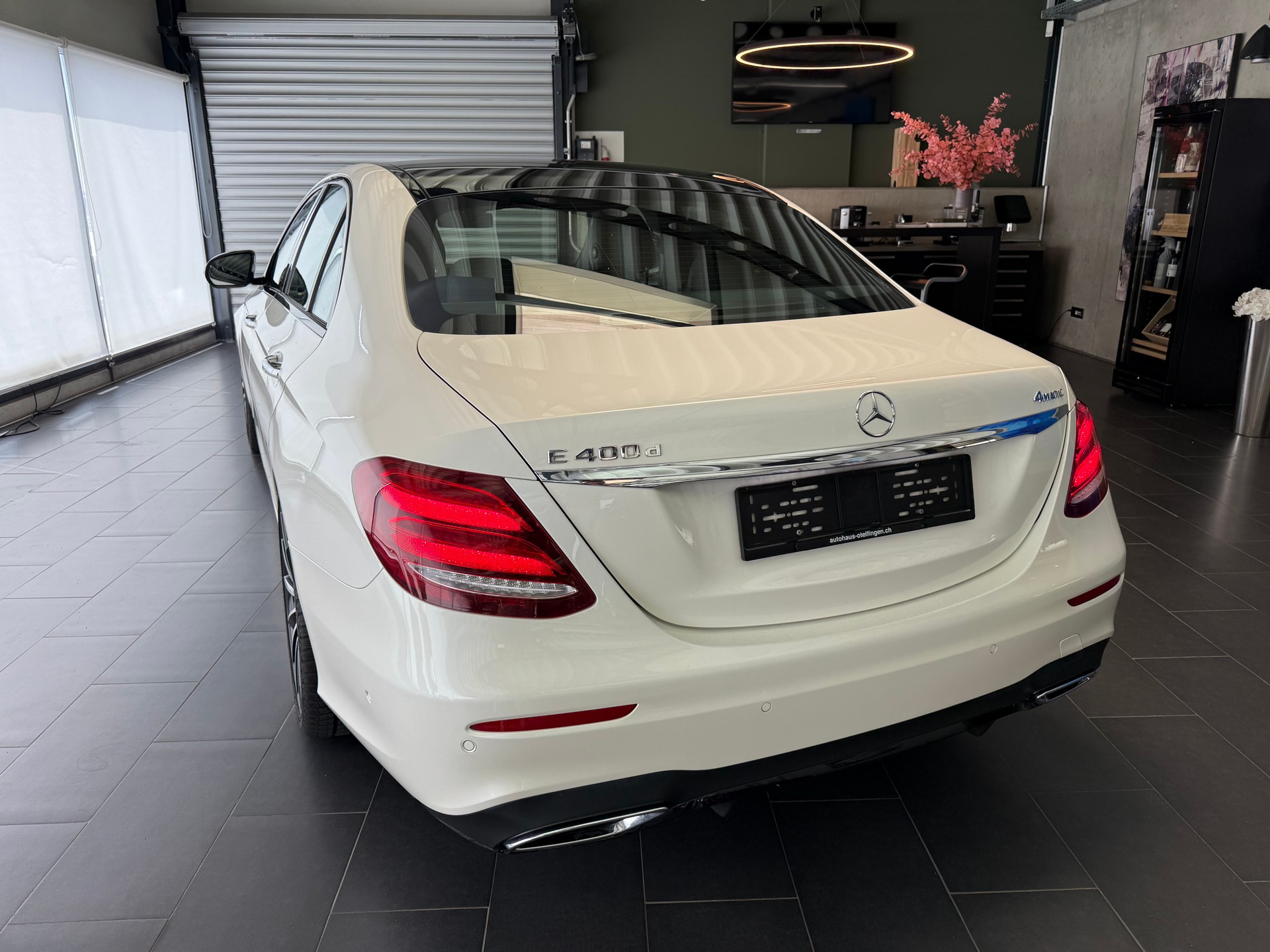 MERCEDES-BENZ E 400 d AMG Line 4matic-image-8