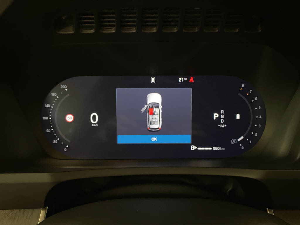 VOLVO XC90 2.0 B5 MH Plus Bright AWD-image-8