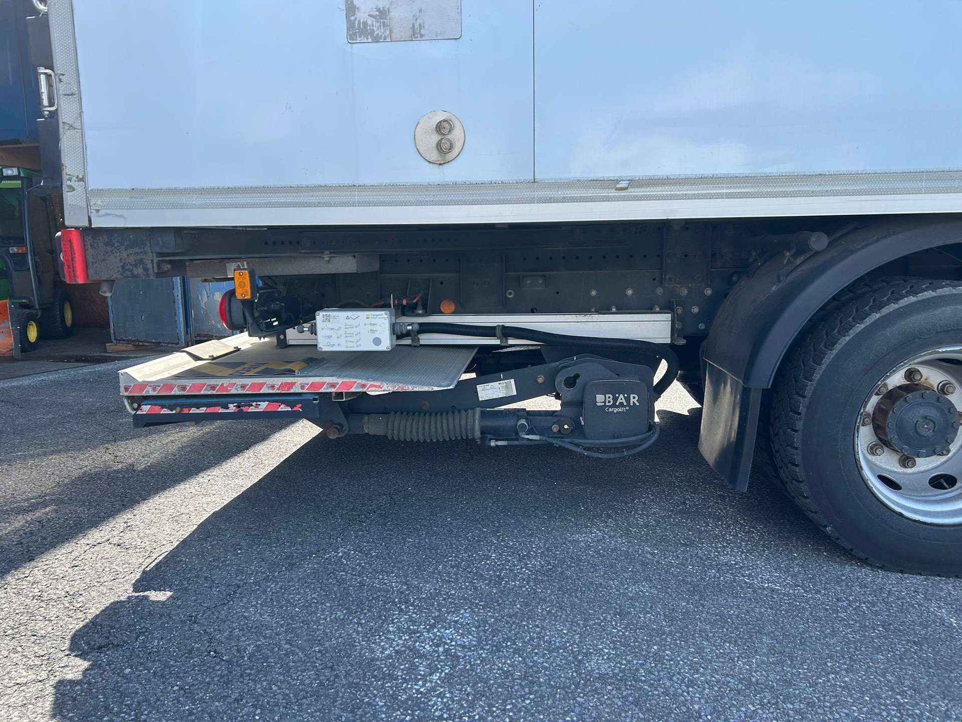 IVECO 120E25 Eurocargo-image-4