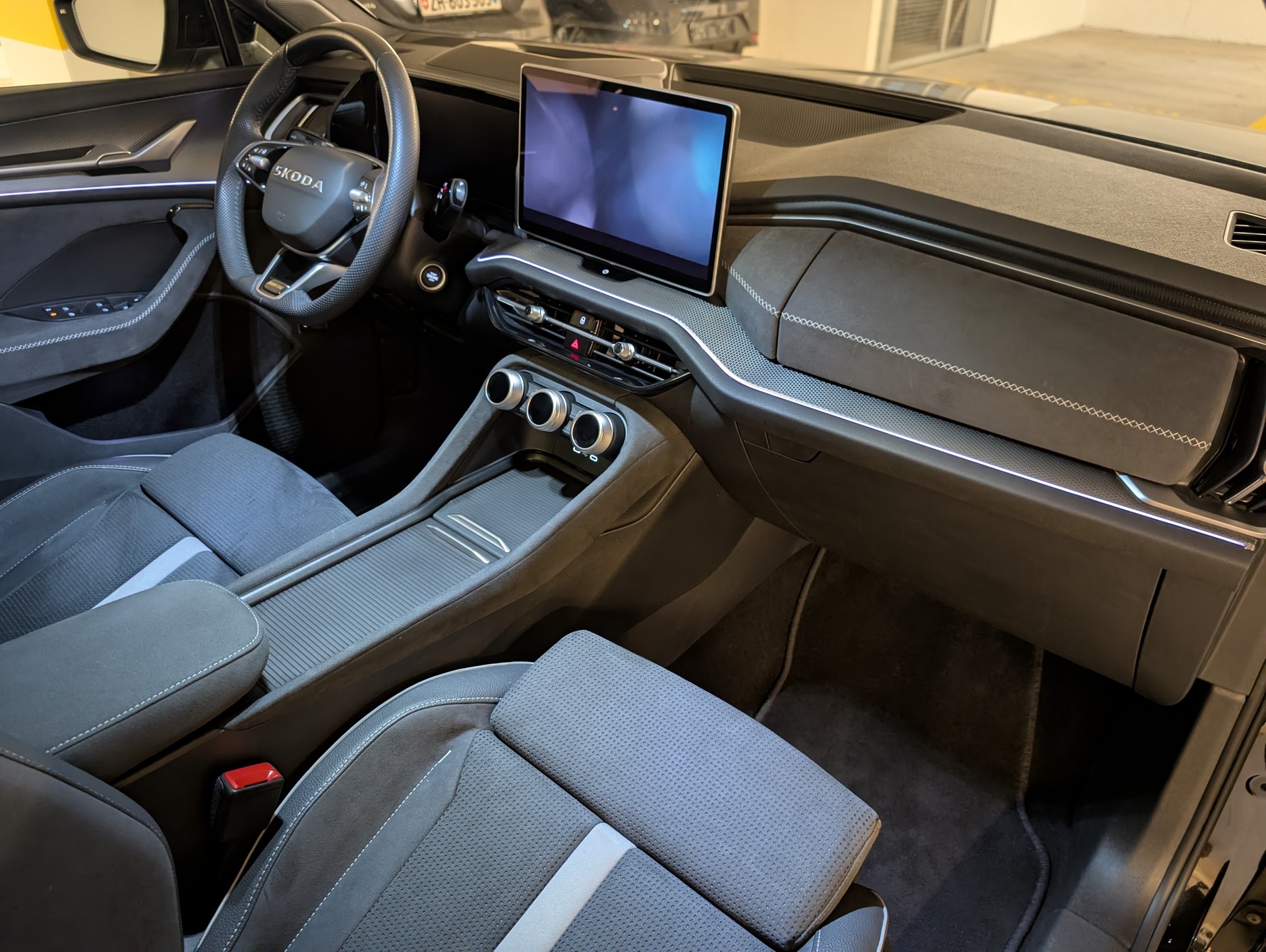 SKODA Kodiaq 2.0 TSI Sportline 4x4-image-11