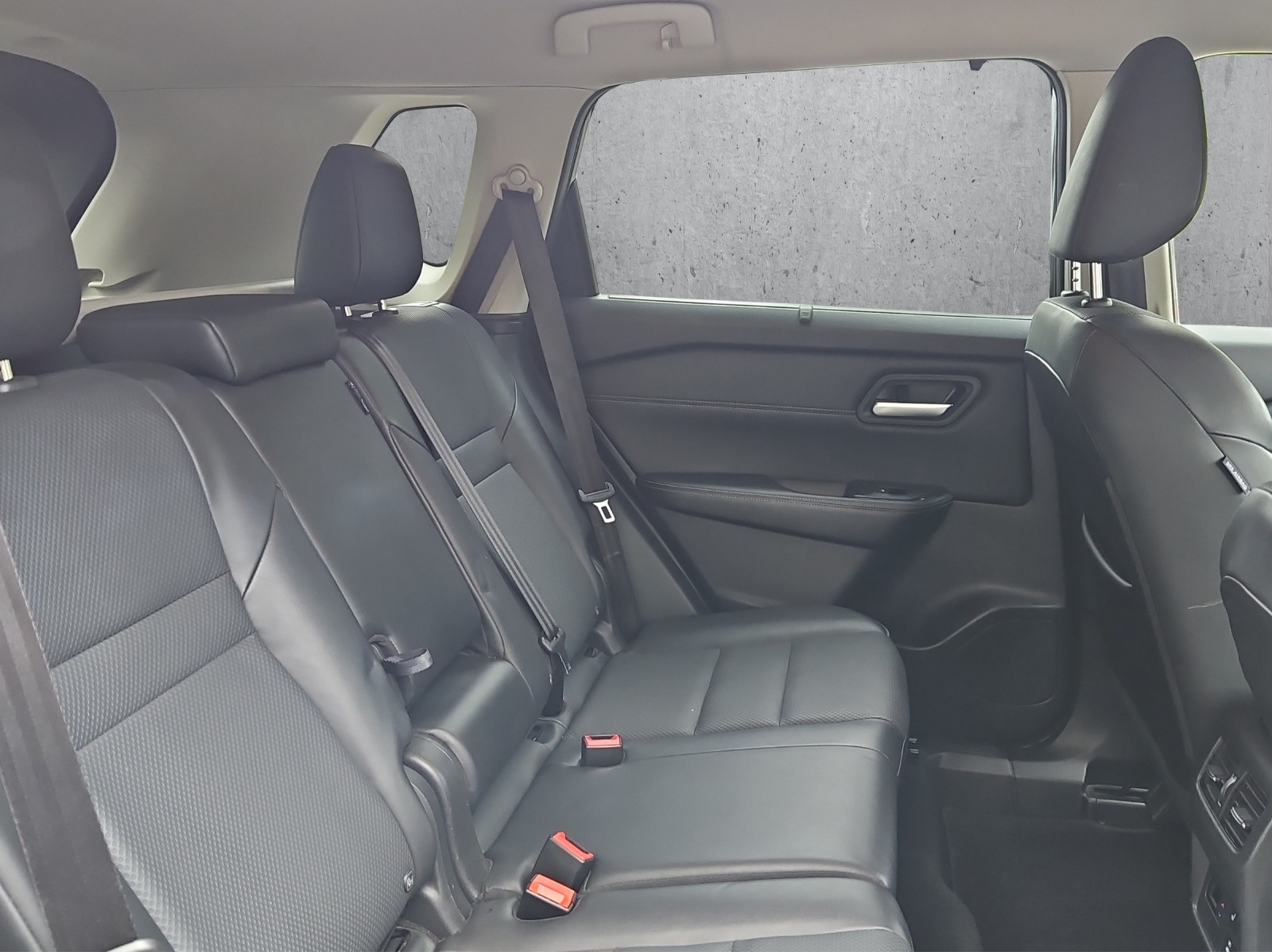 NISSAN X-Trail 1.5 VC-T N-Trek e-4orce-image-12