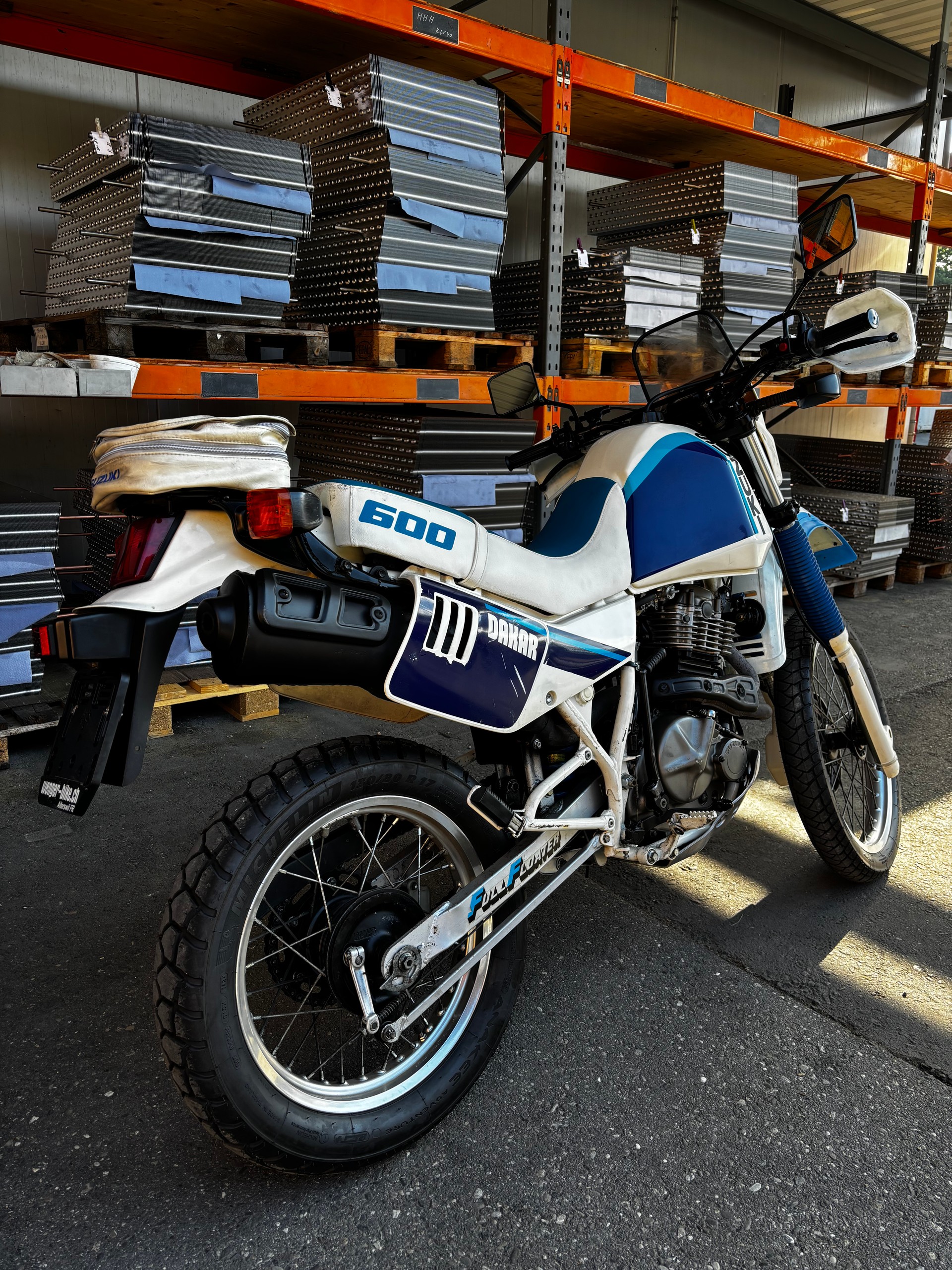 SUZUKI DR 600 R Dakar-image-2