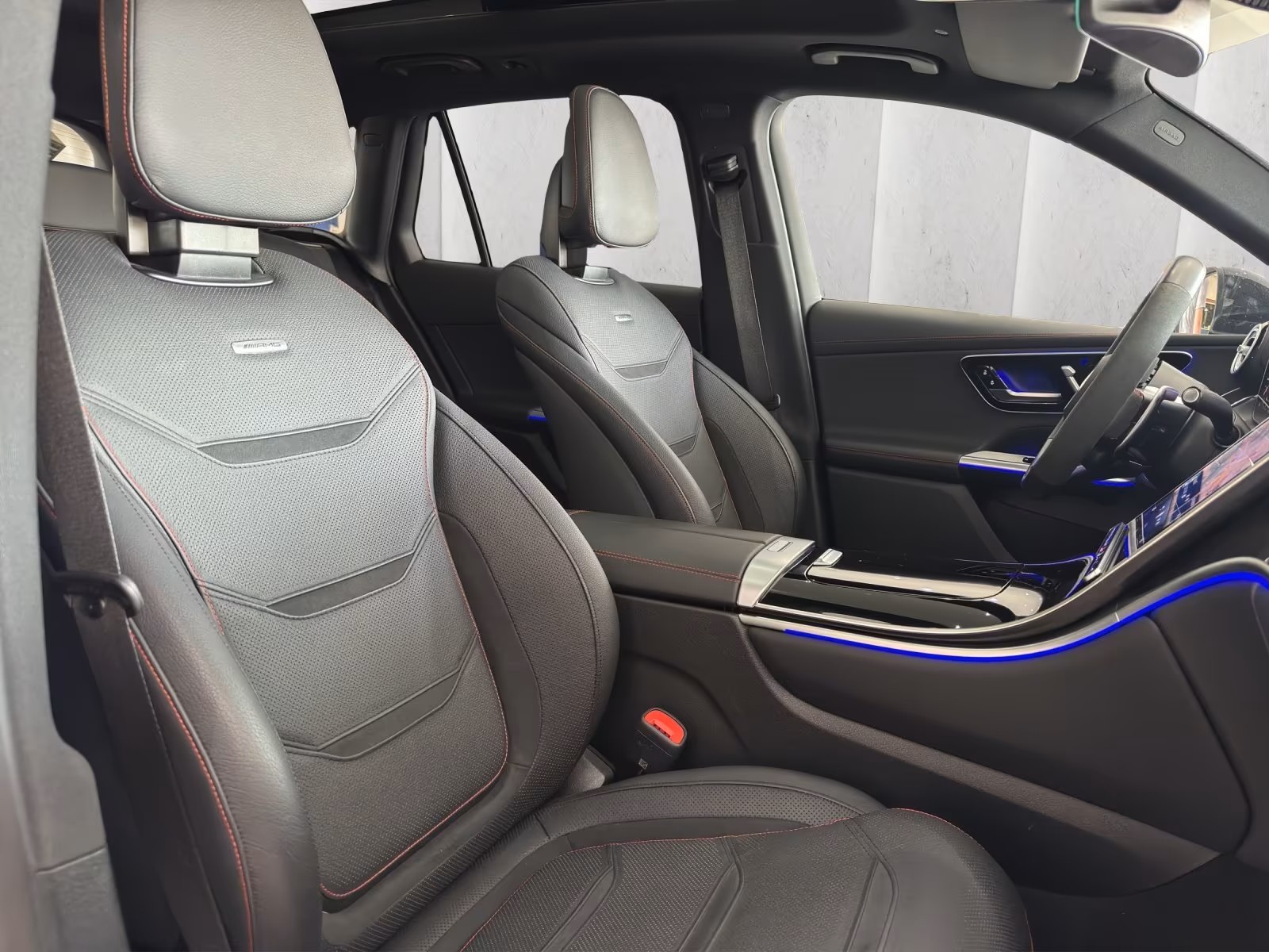 MERCEDES-BENZ GLC 43 AMG Executive Edition 4Matic 9G-Tronic-image-6