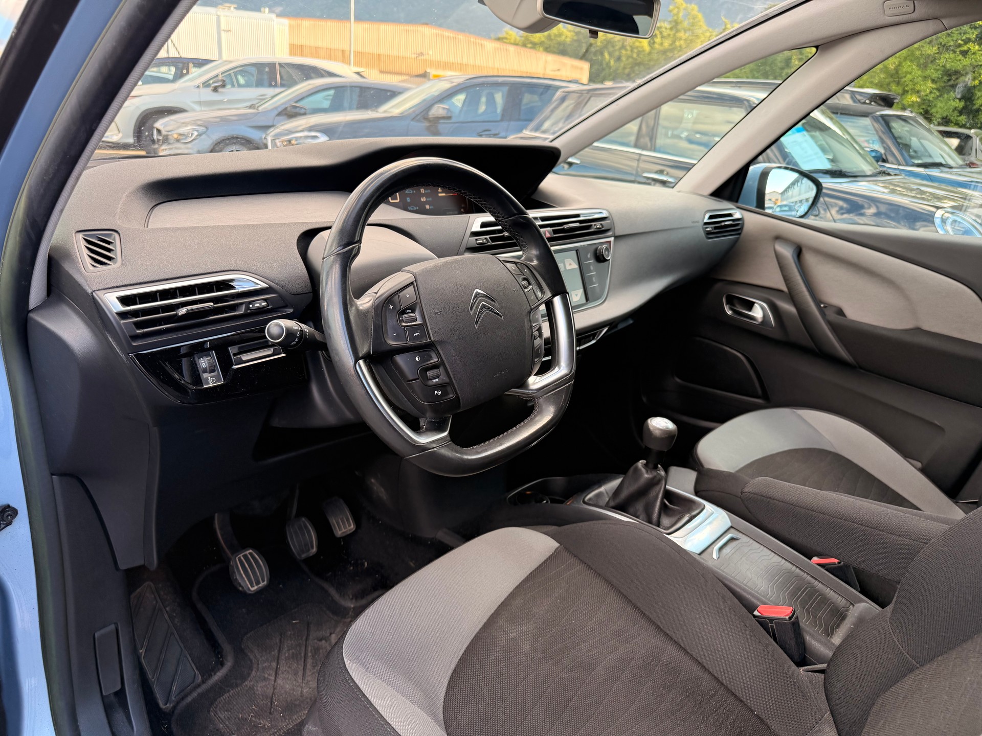 CITROEN Grand C4 Picasso 1.6i 16V THP Intensive-image-6