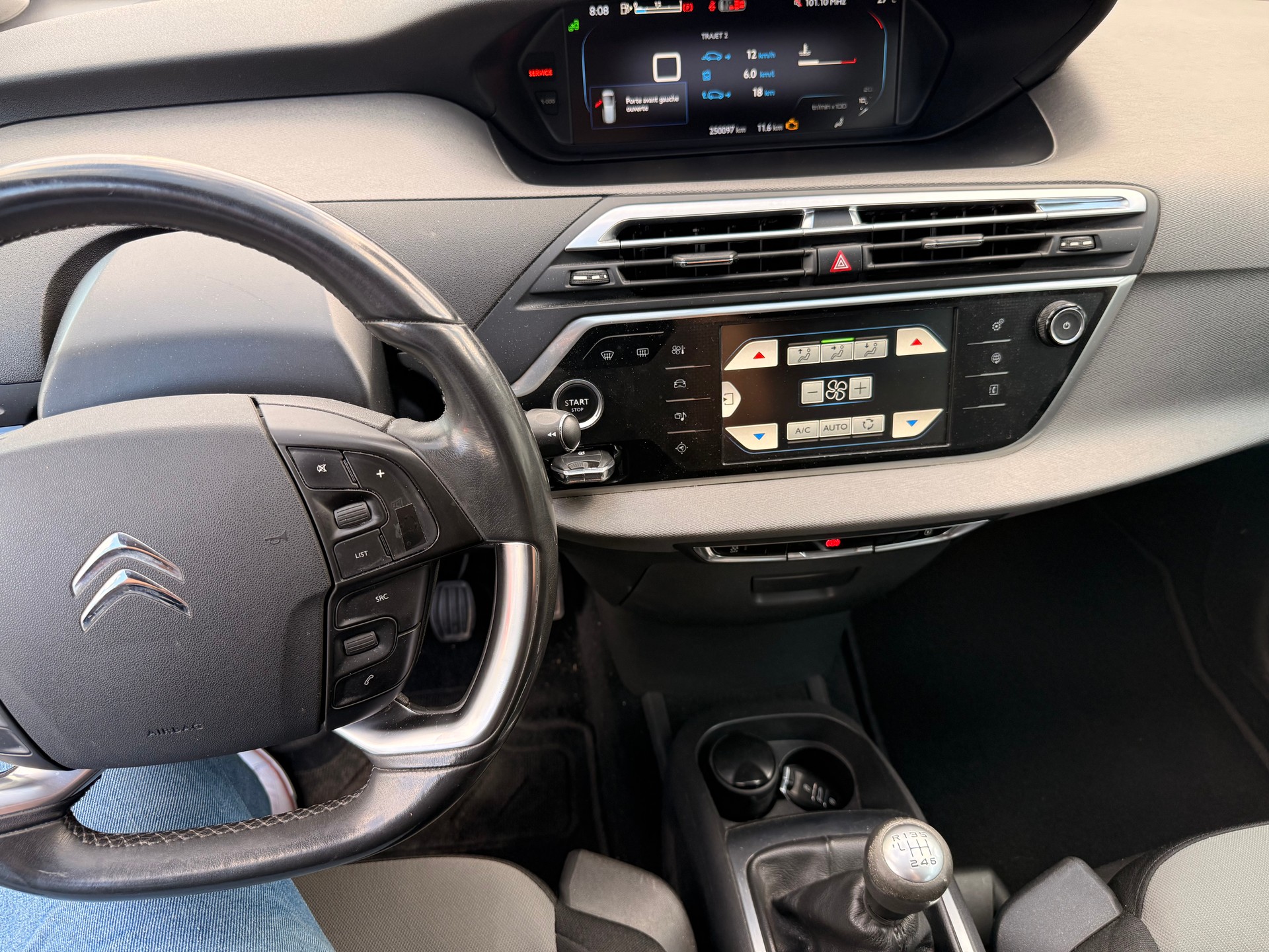 CITROEN Grand C4 Picasso 1.6i 16V THP Intensive-image-7