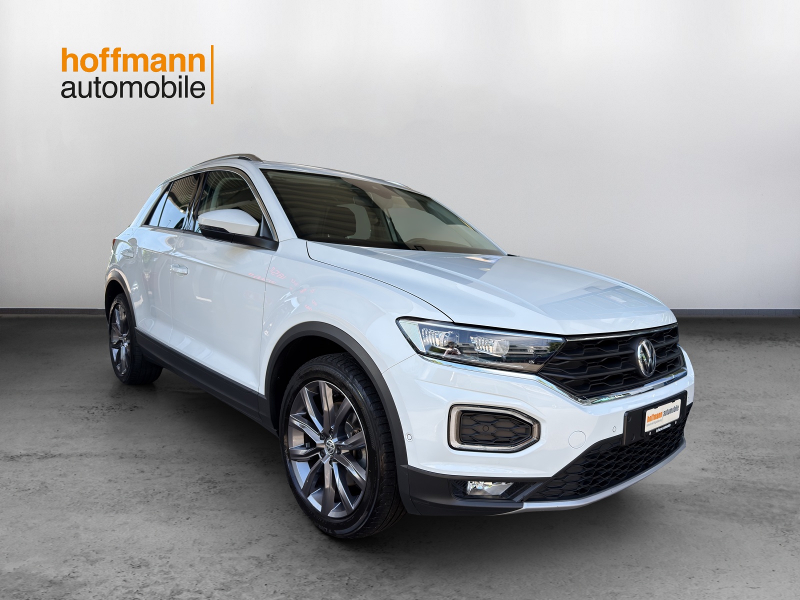 VW T-Roc 2.0 TSI Advance DSG 4Motion-image-2