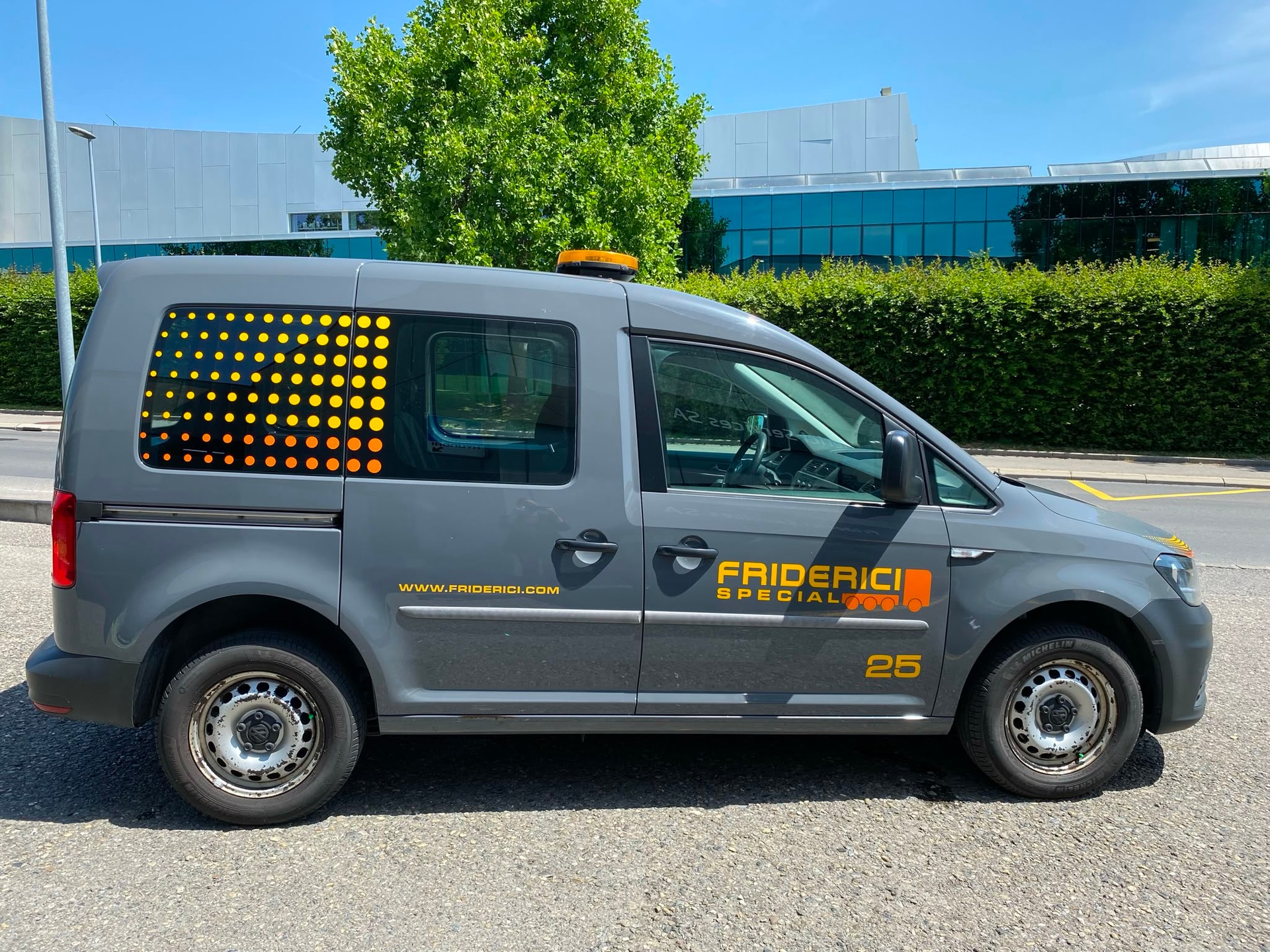 VW Caddy 2.0 TDI Trendline-image-5
