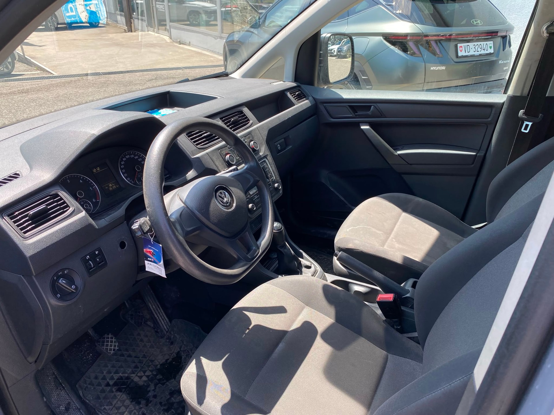 VW Caddy 2.0 TDI Trendline-image-8