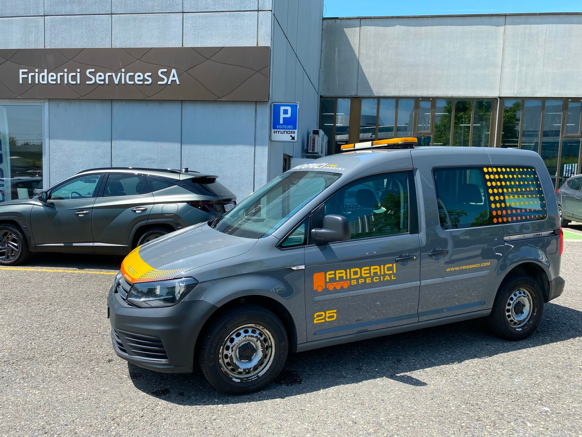 VW Caddy 2.0 TDI Trendline-image-0