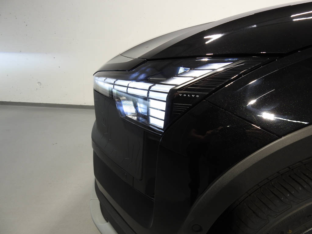 VOLVO EX 30 CC E60 Twin Performance AWD-image-12