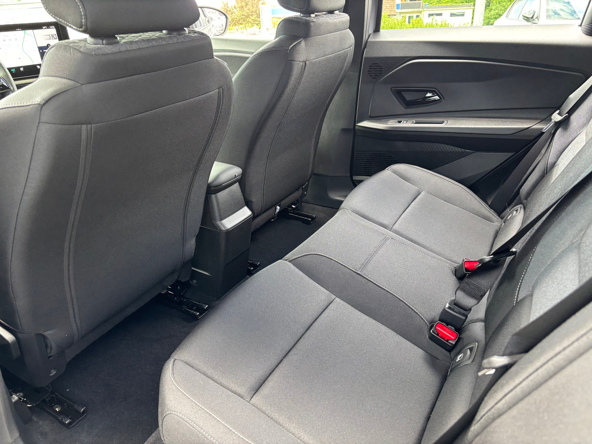 NISSAN Micra 52kWh Advance-image-8