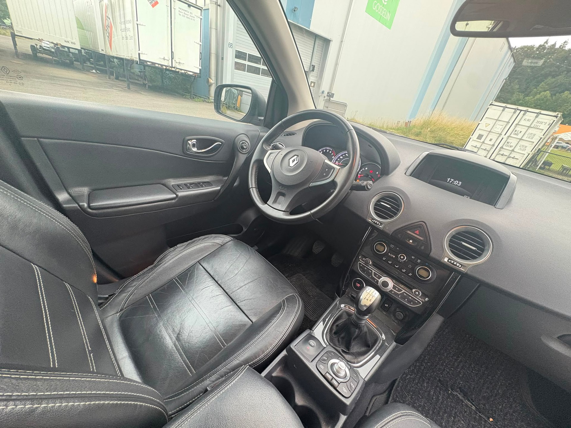 RENAULT Koleos 2.5 Bose 4x4-image-10
