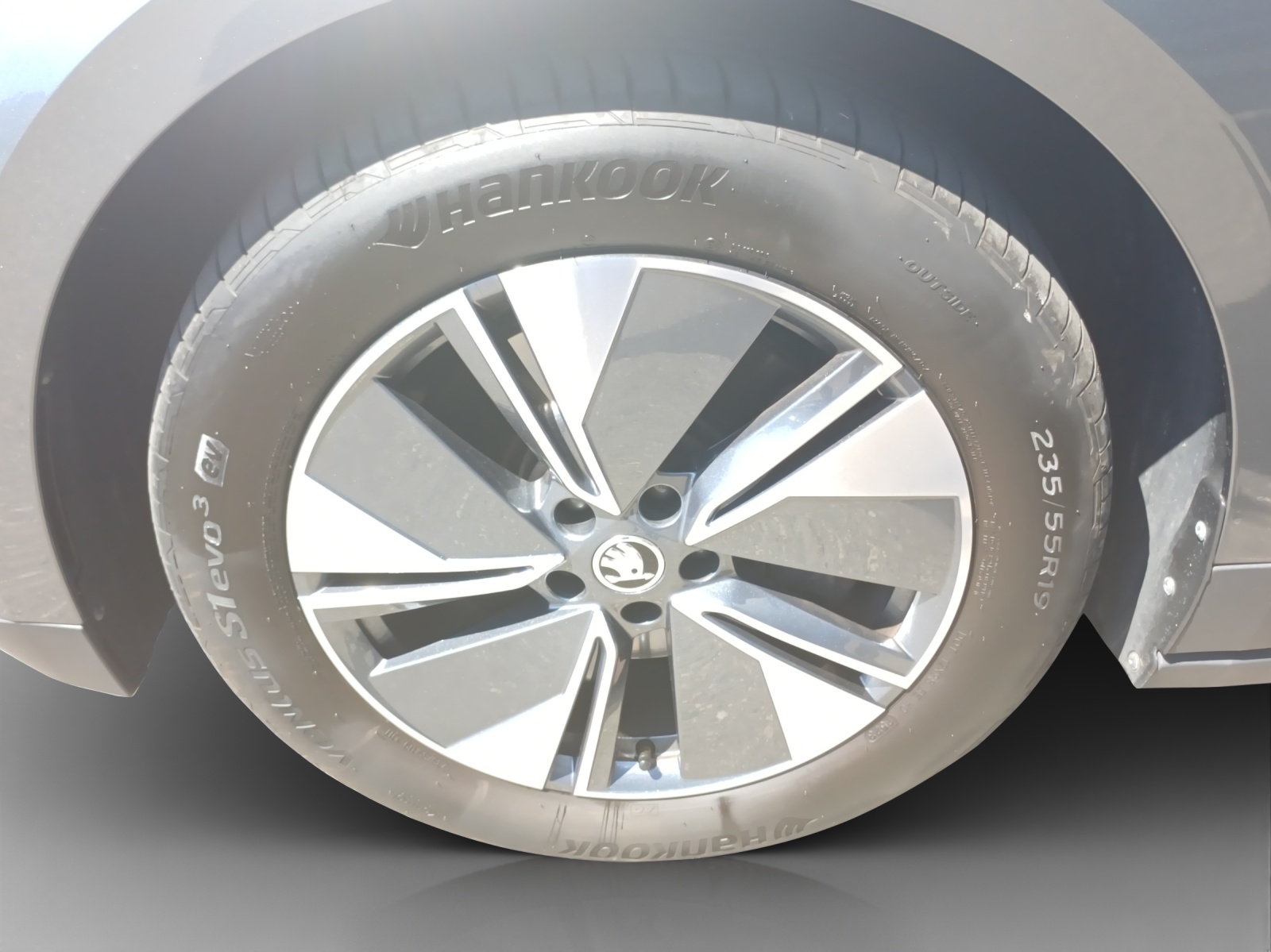 SKODA Enyaq iV 80-image-15