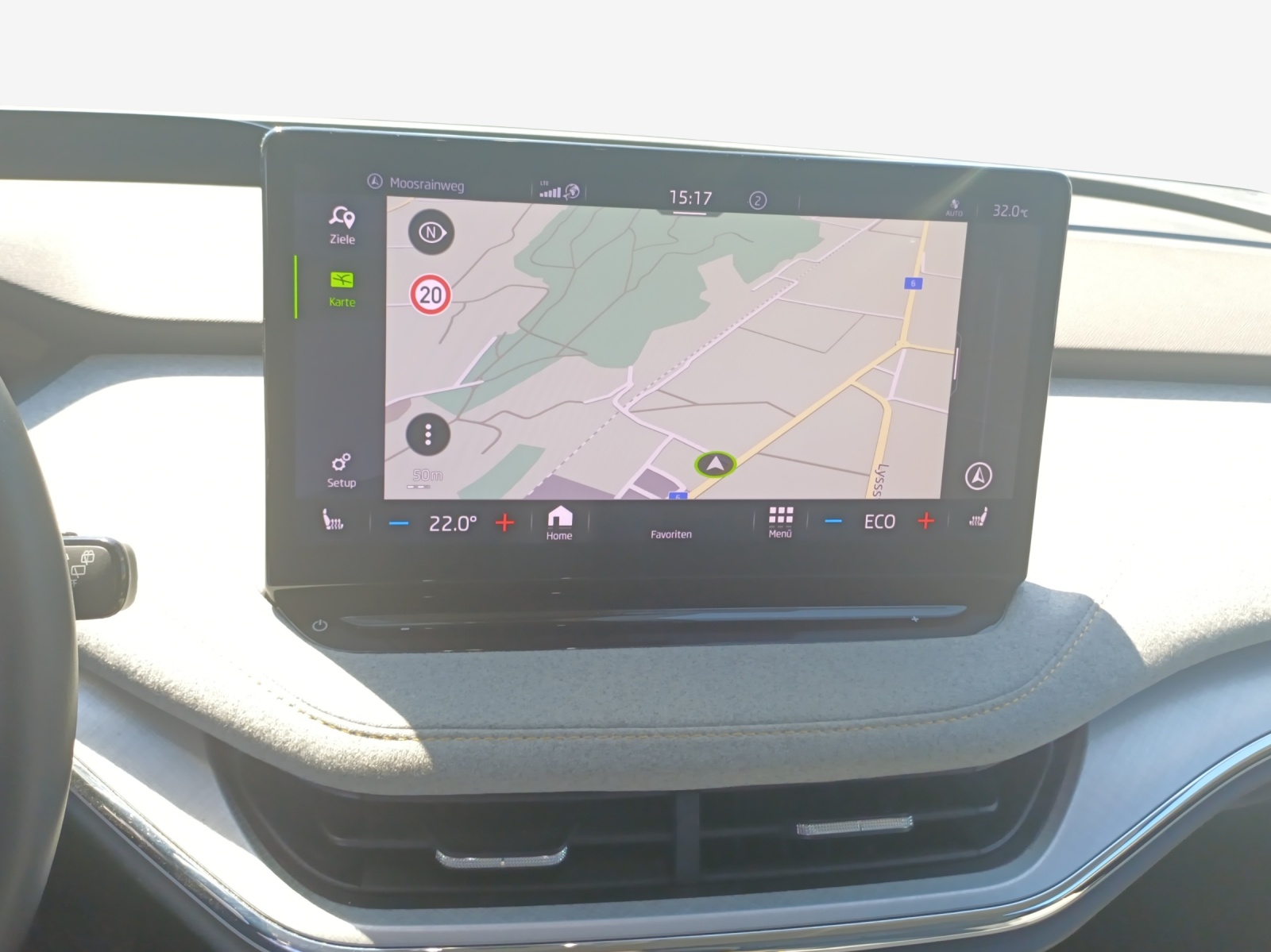 SKODA Enyaq iV 80-image-11