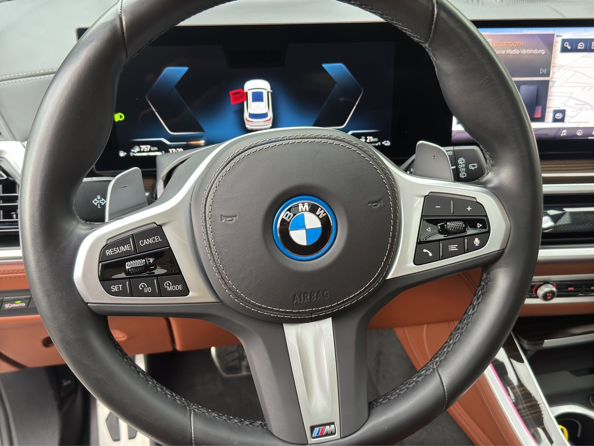 BMW X5 xDrive 50e M Sport Pro (CH) INDIVIDUAL-image-16