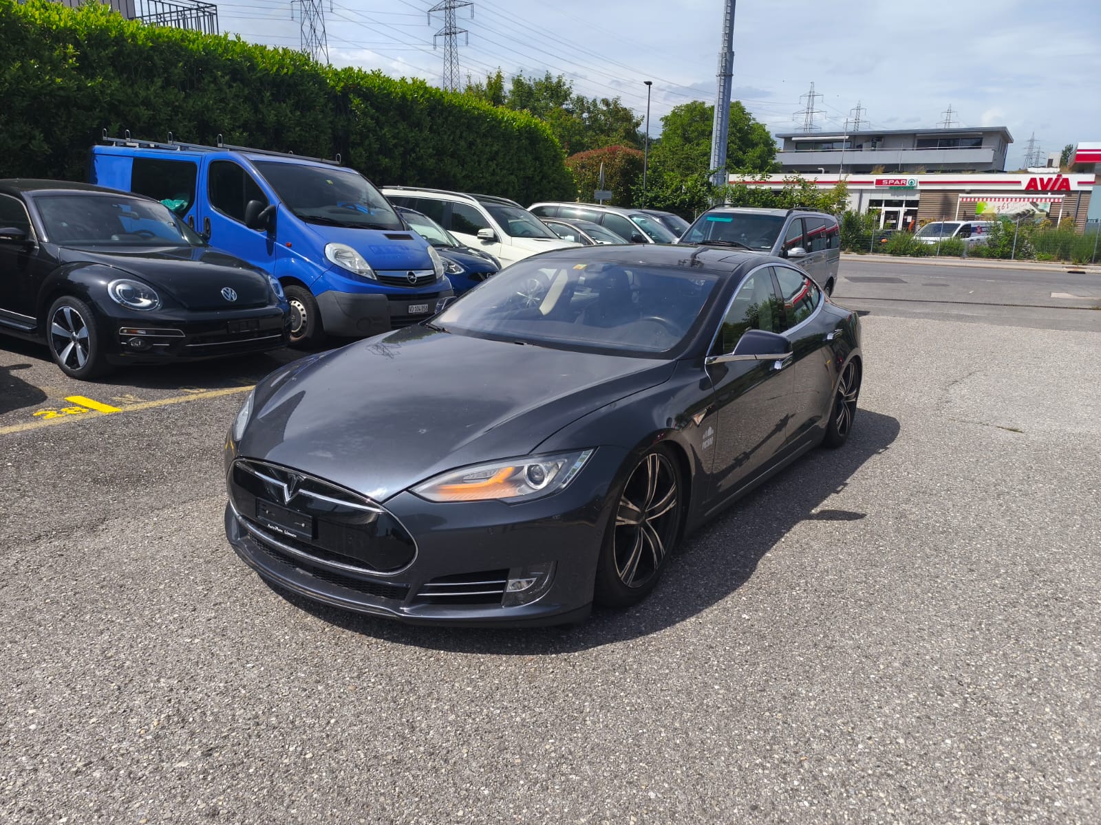 TESLA Model S 85 D-image-0