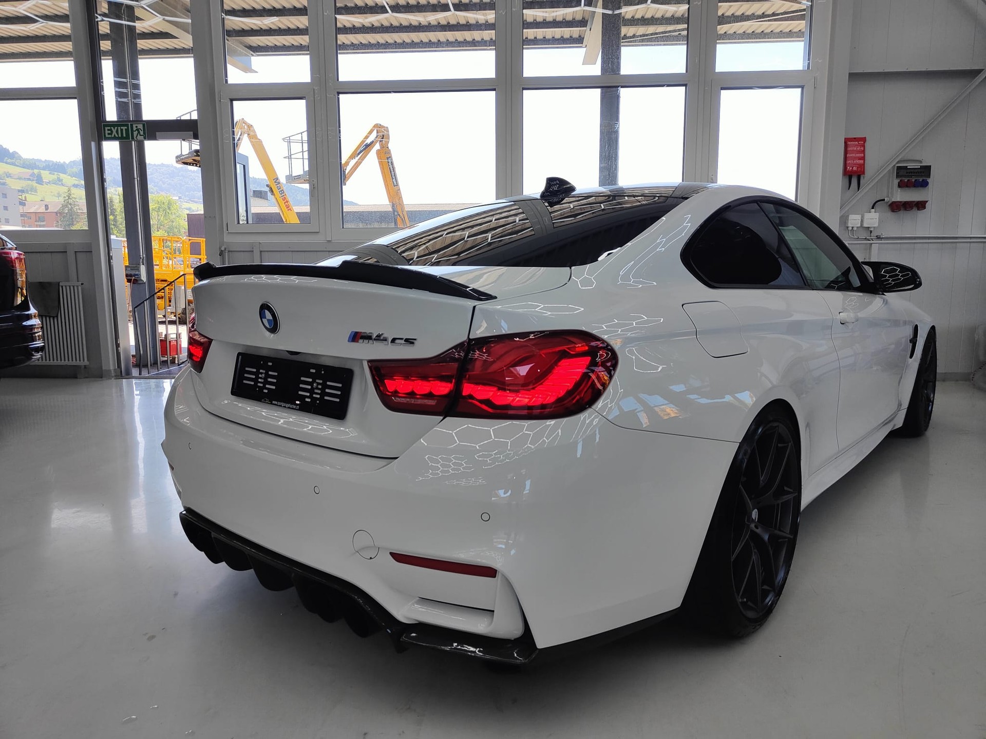 BMW M4 Coupé CS DKG-image-4