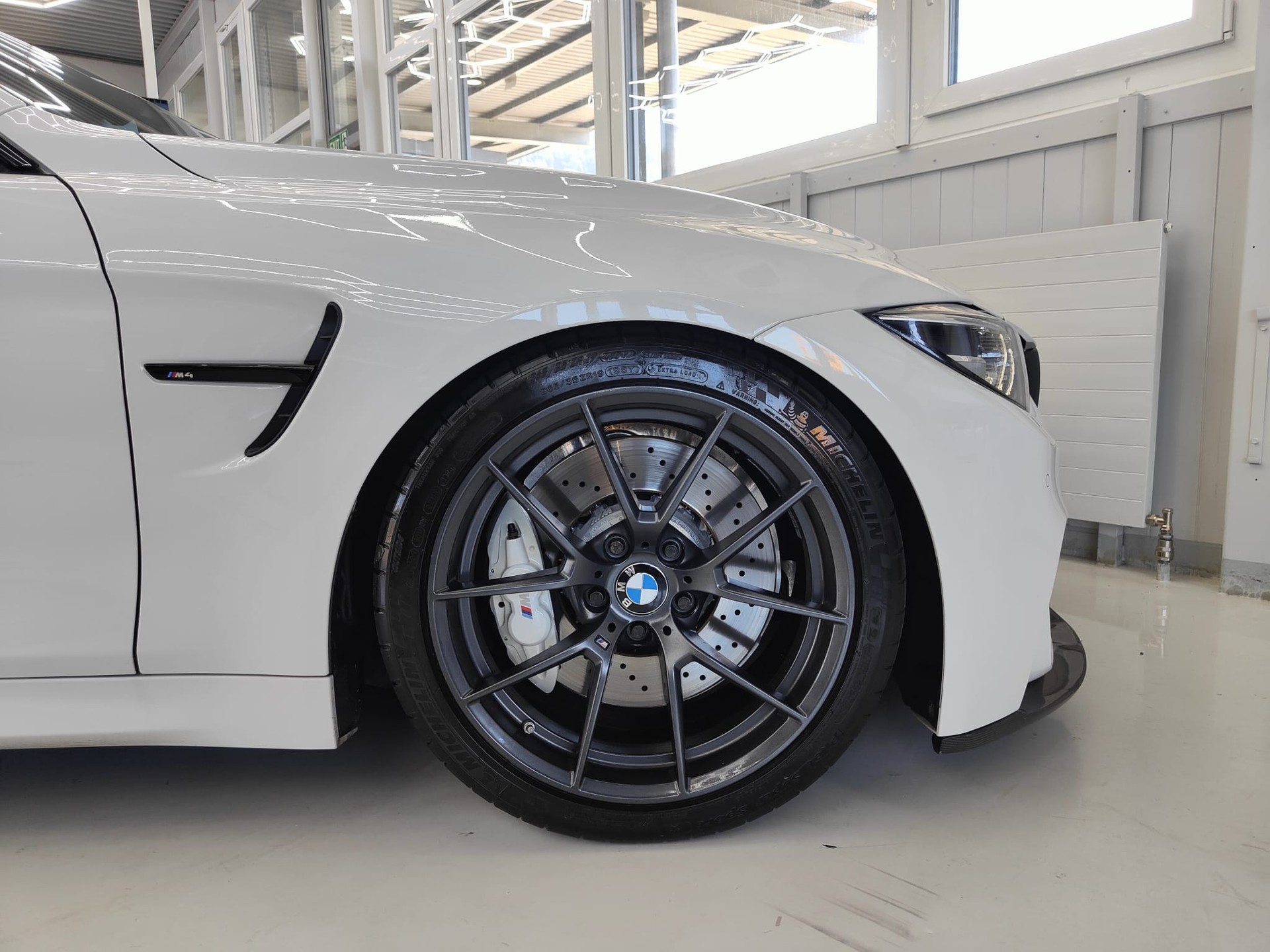 BMW M4 Coupé CS DKG-image-7