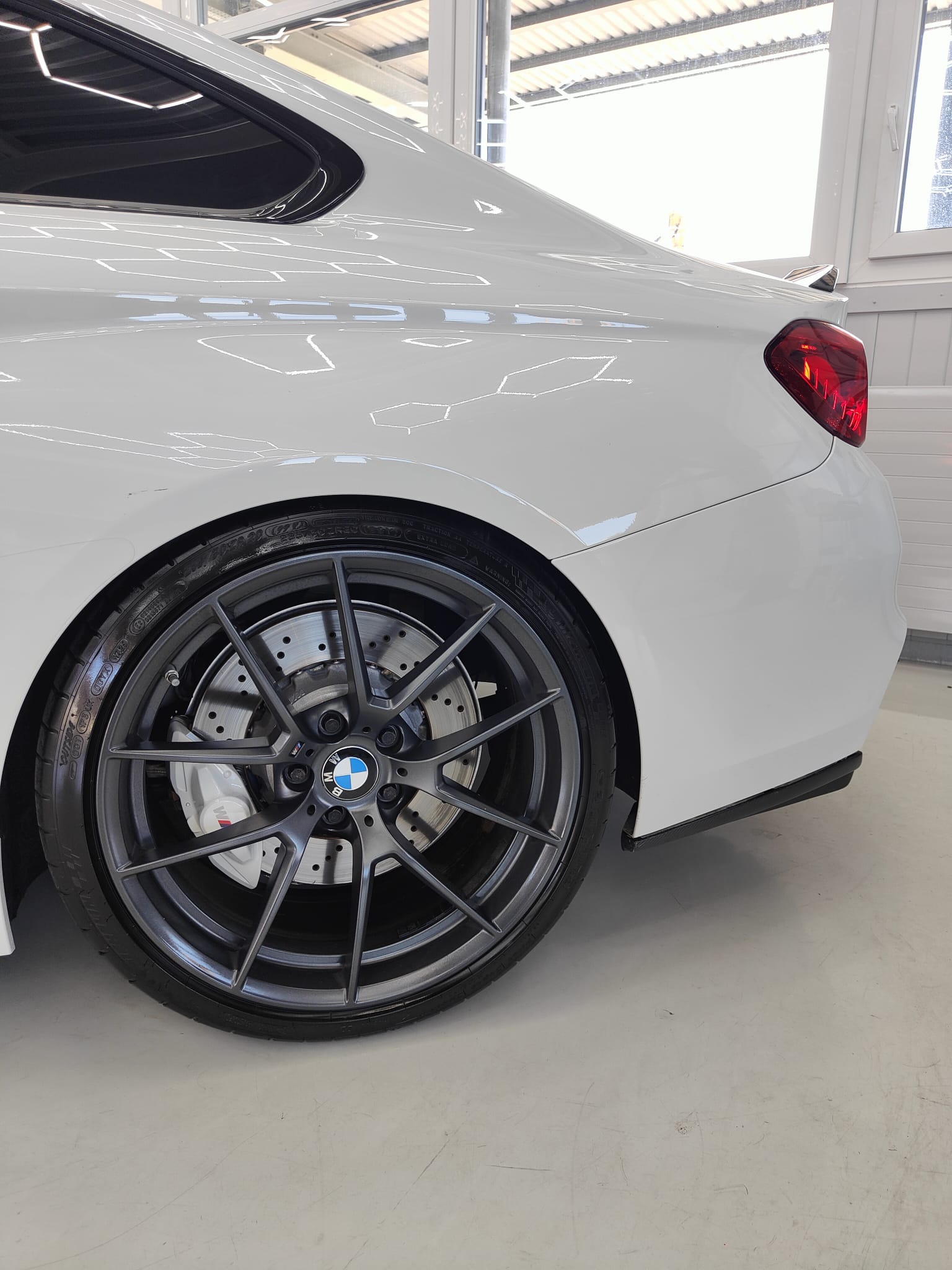 BMW M4 Coupé CS DKG-image-9
