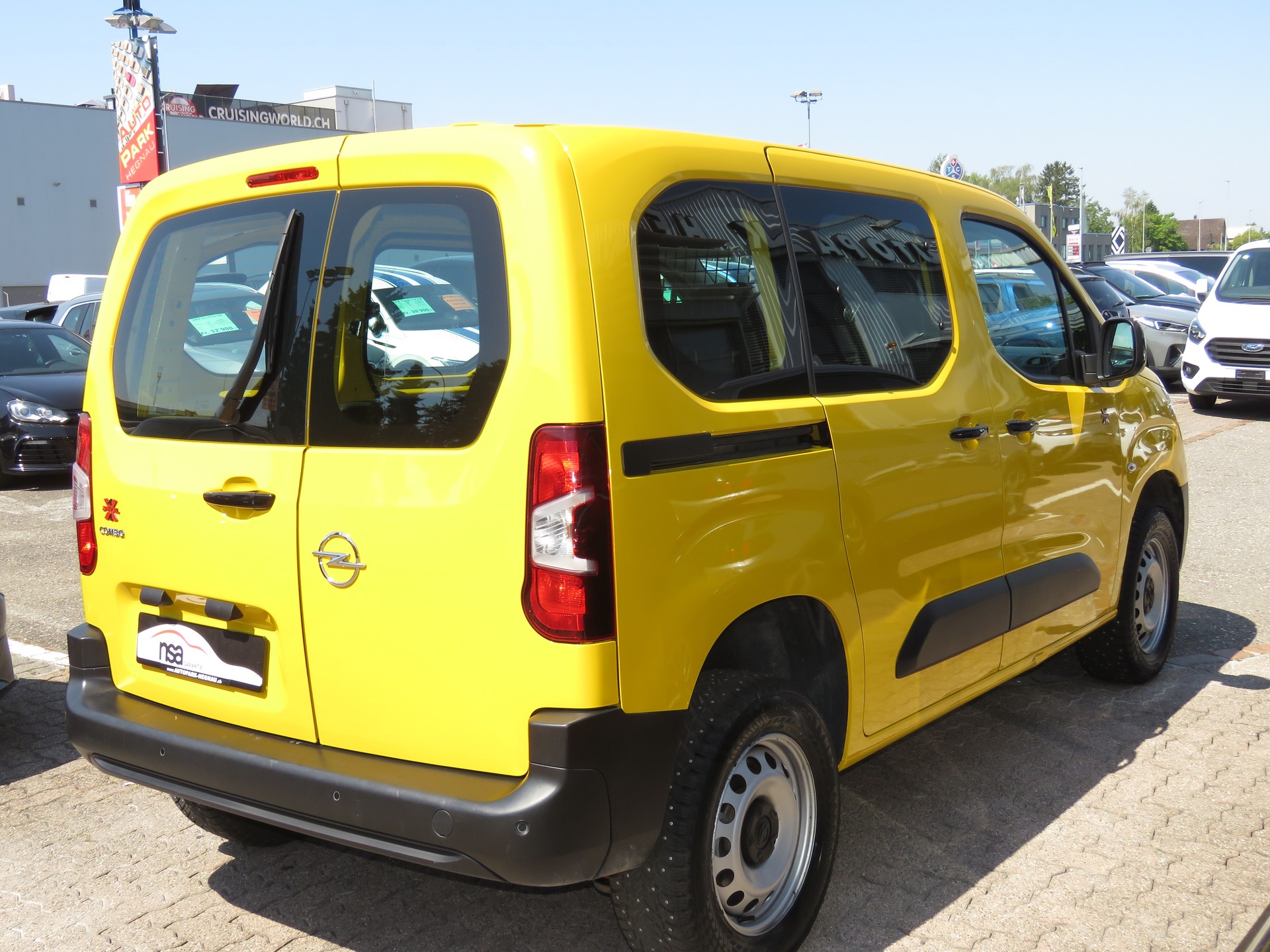 OPEL Combo Cargo 1.5 s/s Erhöhte Nutzlast 4x4-image-3