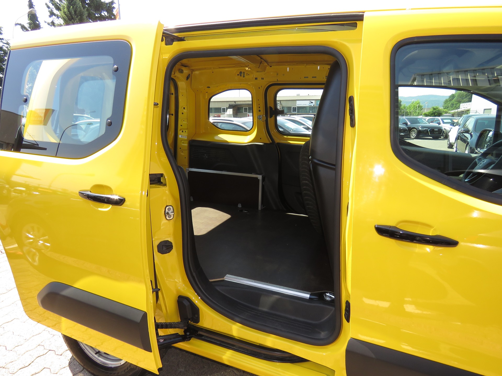 OPEL Combo Cargo 1.5 s/s Erhöhte Nutzlast 4x4-image-10