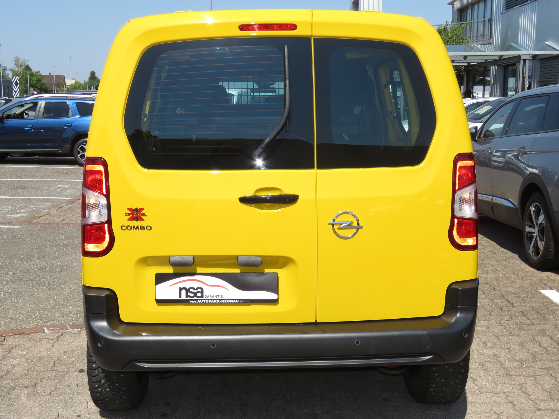OPEL Combo Cargo 1.5 s/s Erhöhte Nutzlast 4x4-image-4