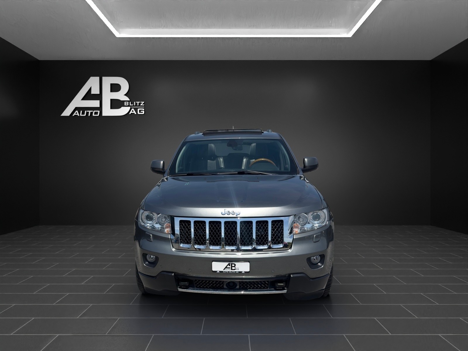 JEEP Grand Cherokee 3.6 V6 Overland Automatic mit 286 PS-image-0