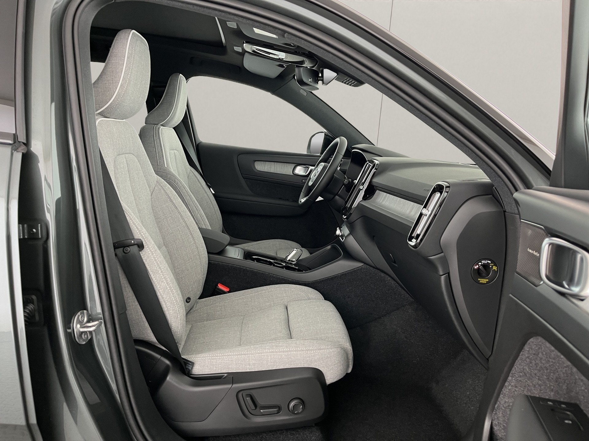 VOLVO EX40 Twin Performance Ultra AWD-image-13