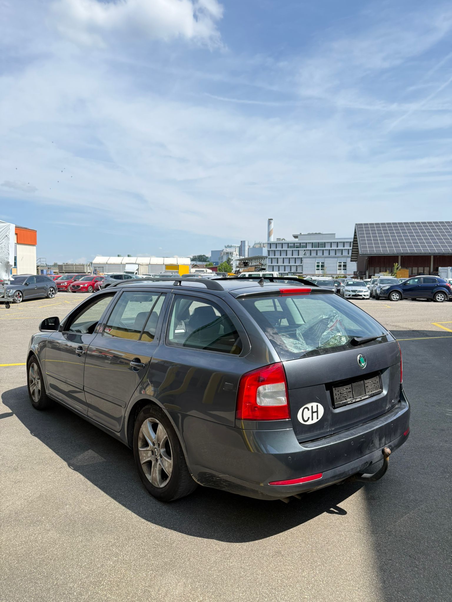 SKODA Octavia Combi 2.0 TDI Swiss Adventure 4x4 DSG-image-4