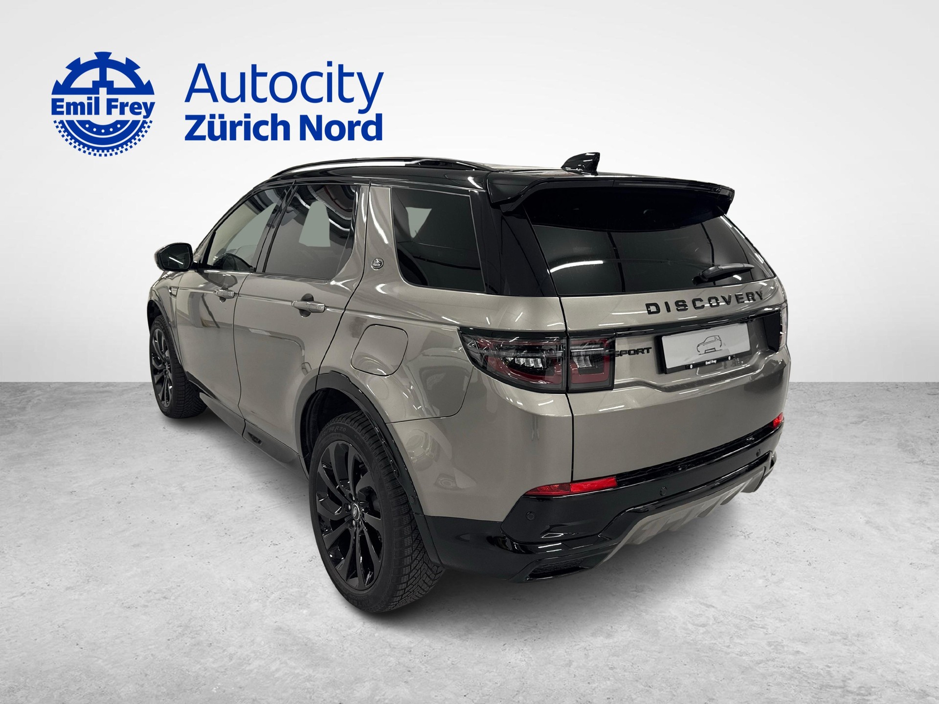 LAND ROVER Discovery Sport 1.5 T 270e Dynamic SE-showroom-element-2