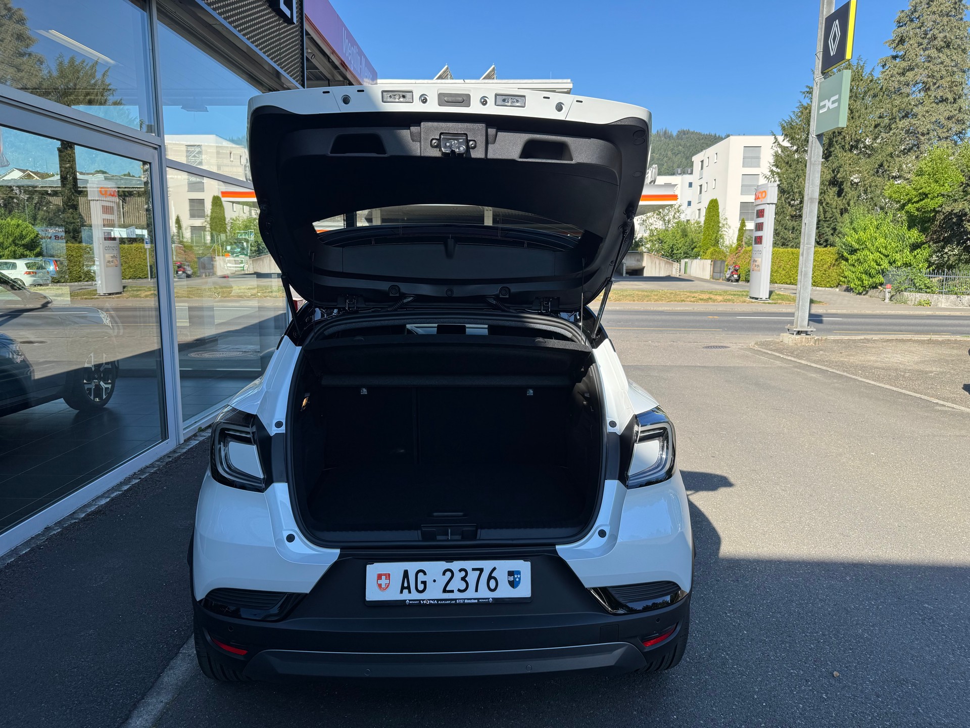 RENAULT Captur 1.8 E-Tech 160 Esprit Alpine DHT-image-8