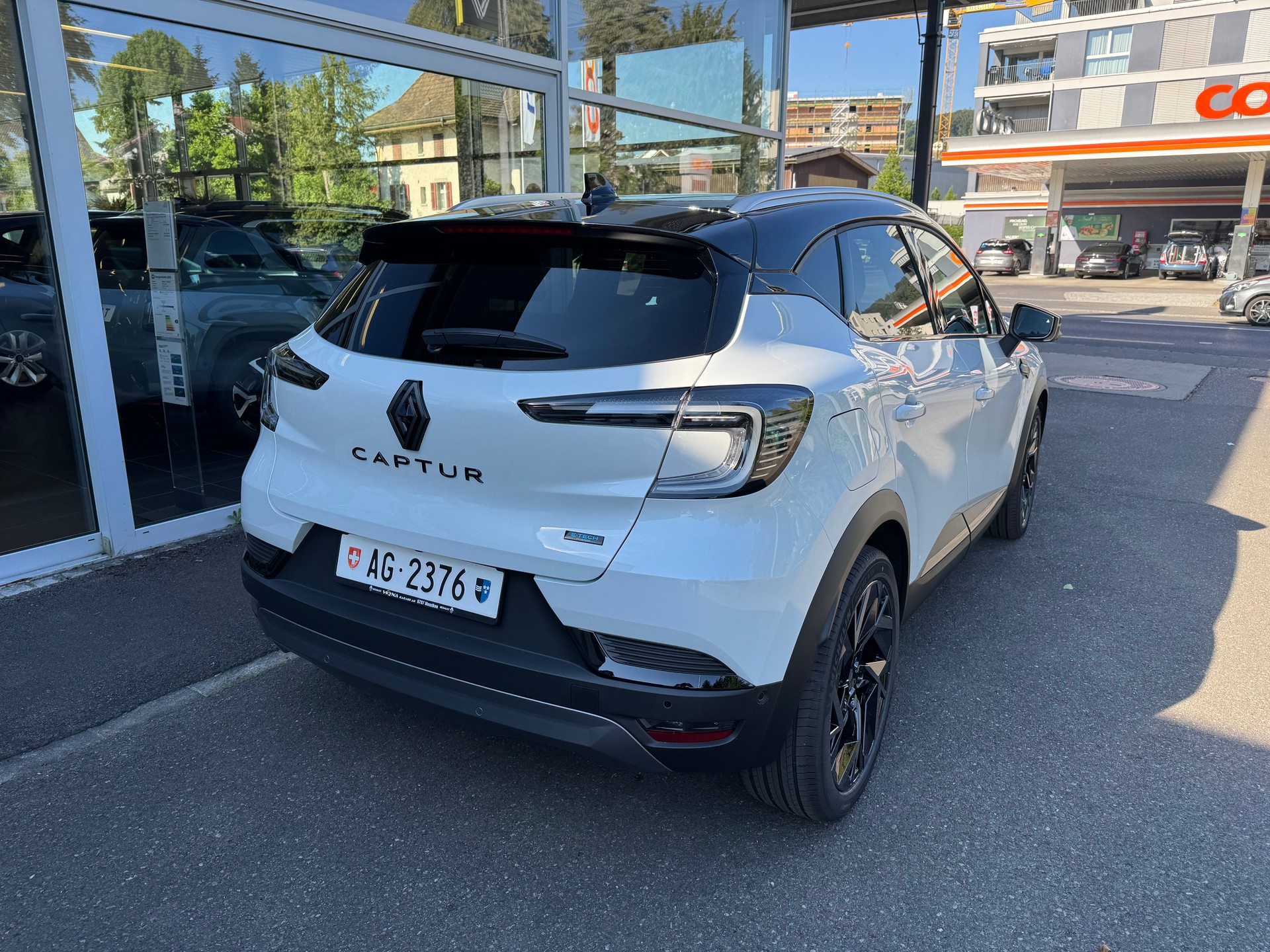 RENAULT Captur 1.8 E-Tech 160 Esprit Alpine DHT-image-5