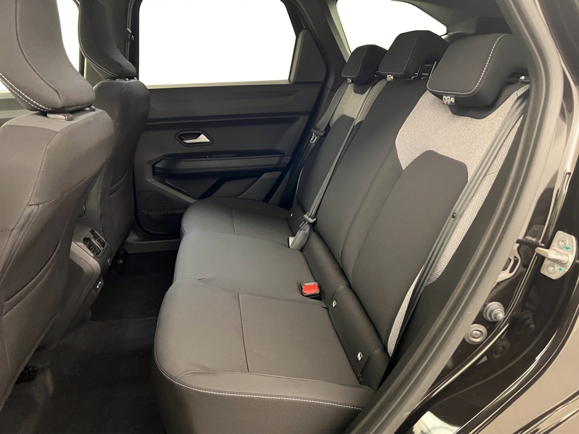 DACIA Bigster 1.8 Hybrid Journey-image-3