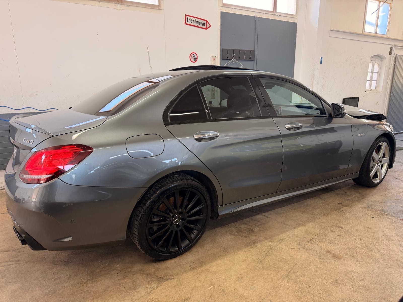 MERCEDES-BENZ C 43 AMG 4Matic Speedshift TCT 9G-image-2