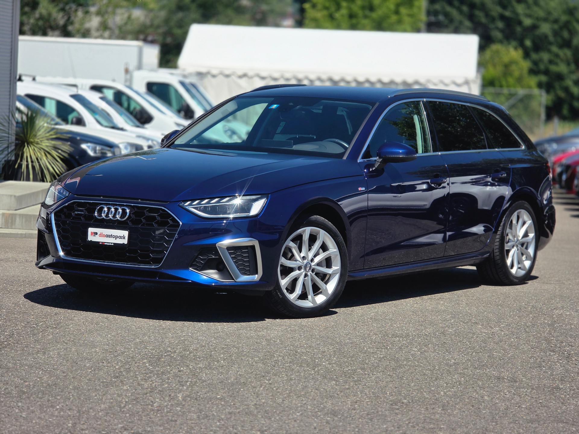 AUDI A4 Avant 40 TDI S Line Quattro S-tronic * CH-Fahrzeug *-image-1